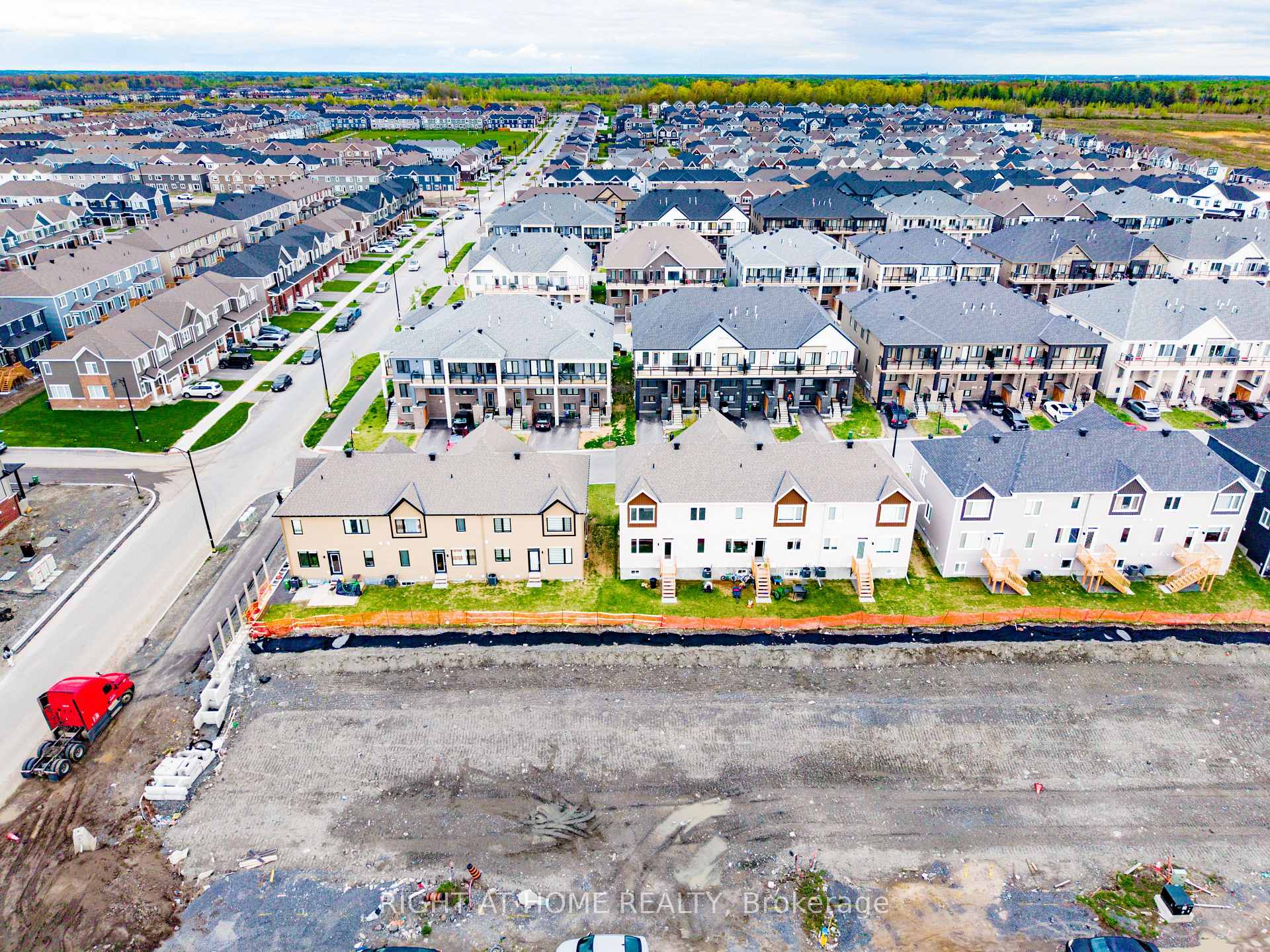 Photo 35 of 106 Beebalm Crescent, Ottawa, Barrhaven - Half Moon Bay — HOMEH