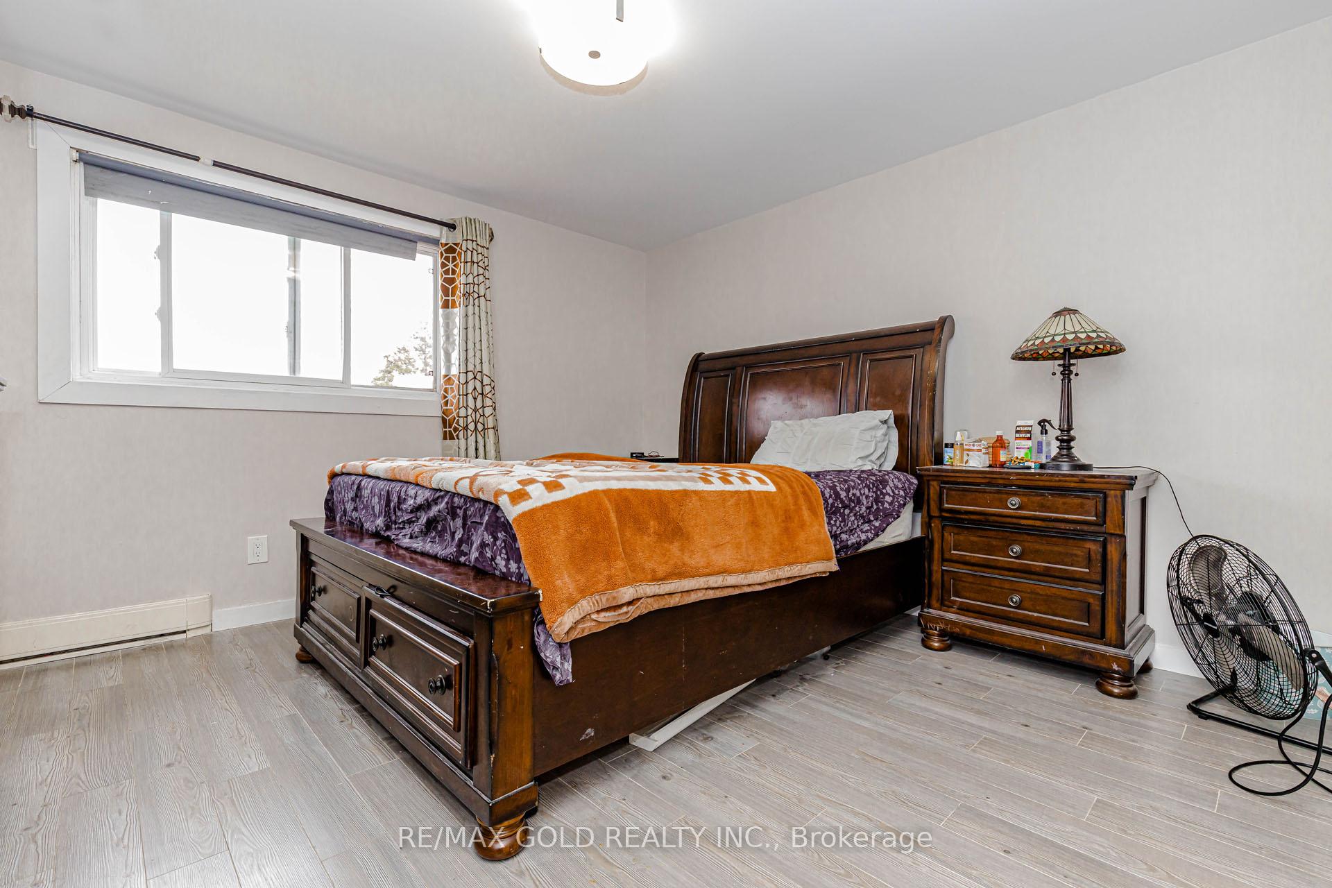 Photo 10 of 34 Jackman Drive, Brampton, Northgate — HOMEH