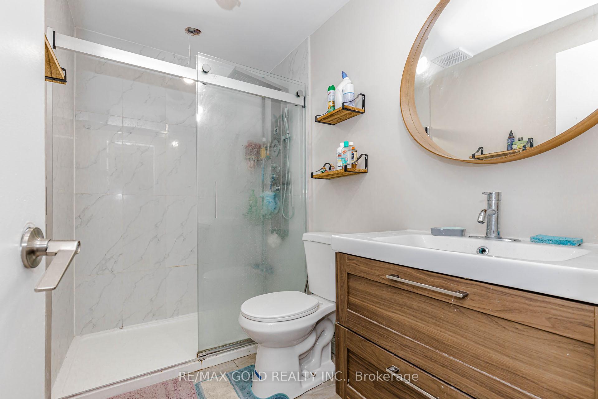 Photo 14 of 34 Jackman Drive, Brampton, Northgate — HOMEH