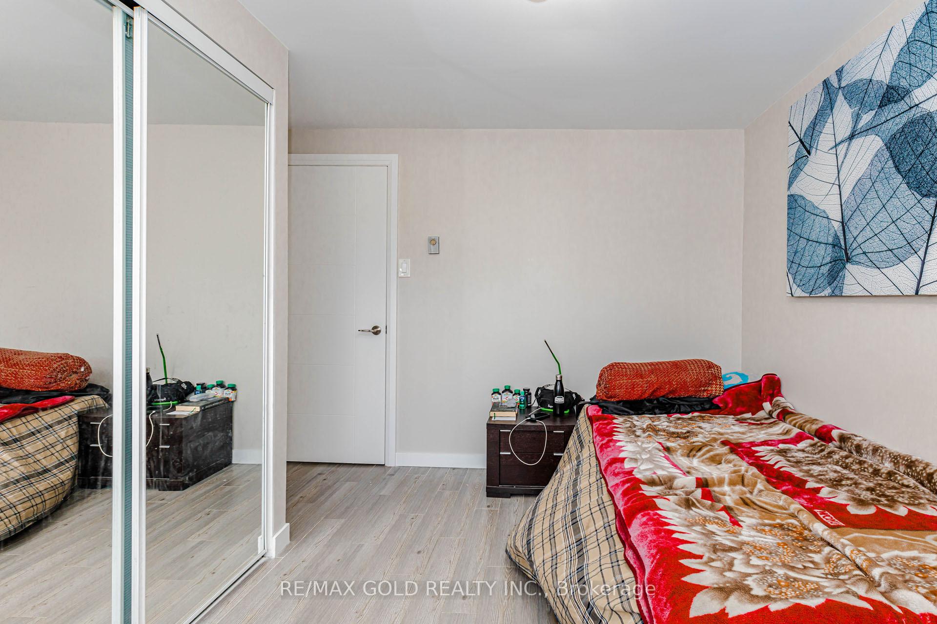 Photo 16 of 34 Jackman Drive, Brampton, Northgate — HOMEH