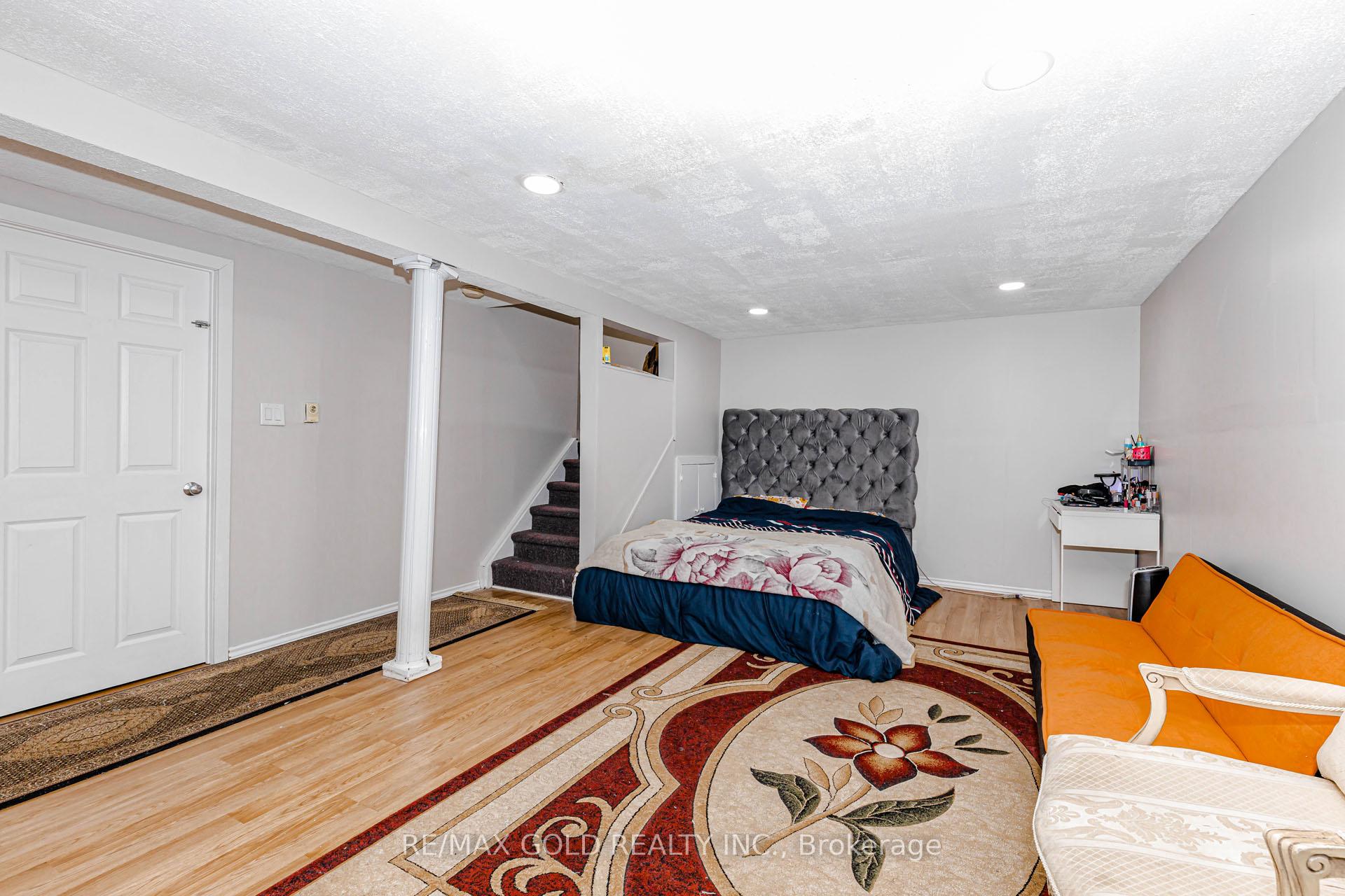 Photo 19 of 34 Jackman Drive, Brampton, Northgate — HOMEH