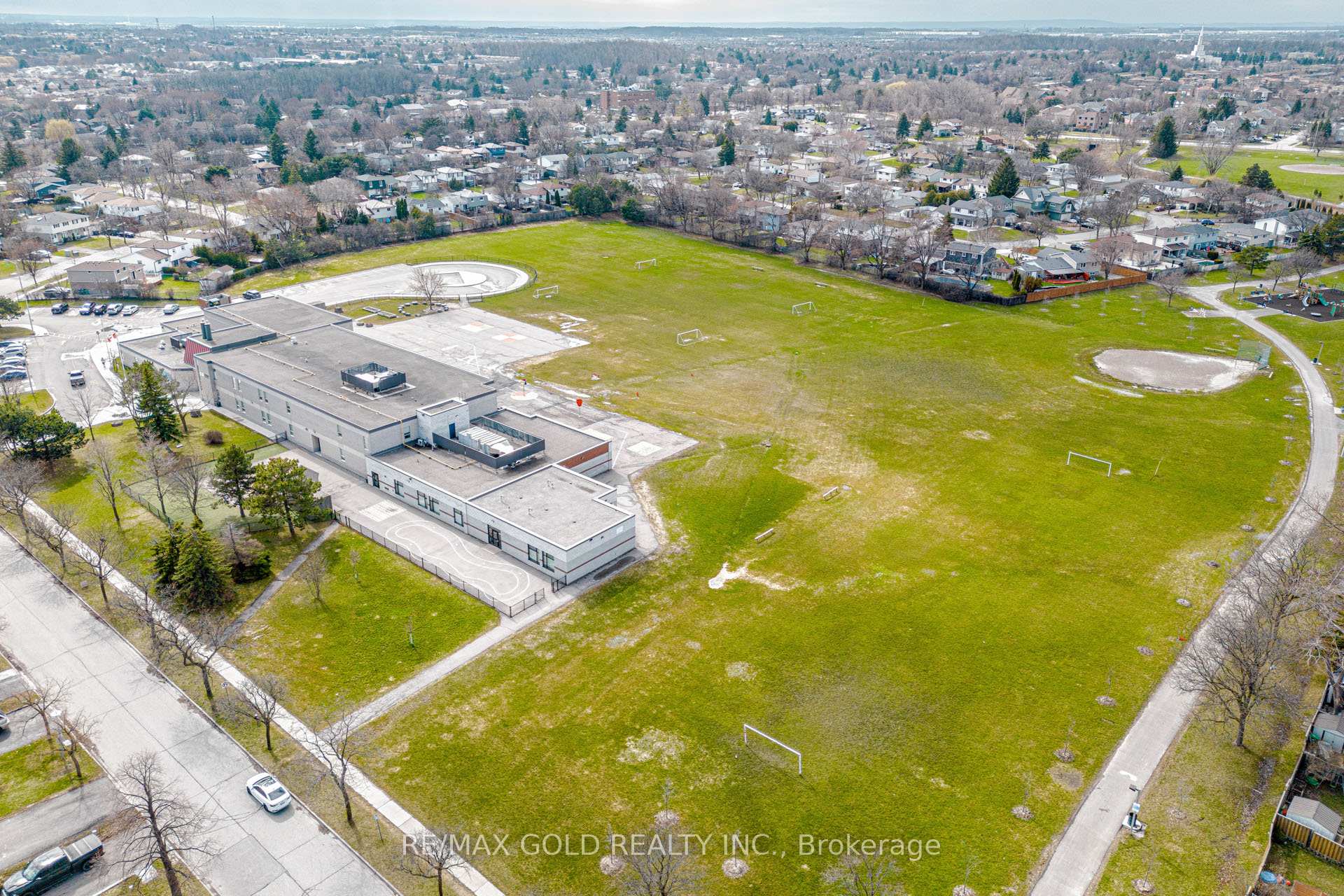 Photo 28 of 34 Jackman Drive, Brampton, Northgate — HOMEH
