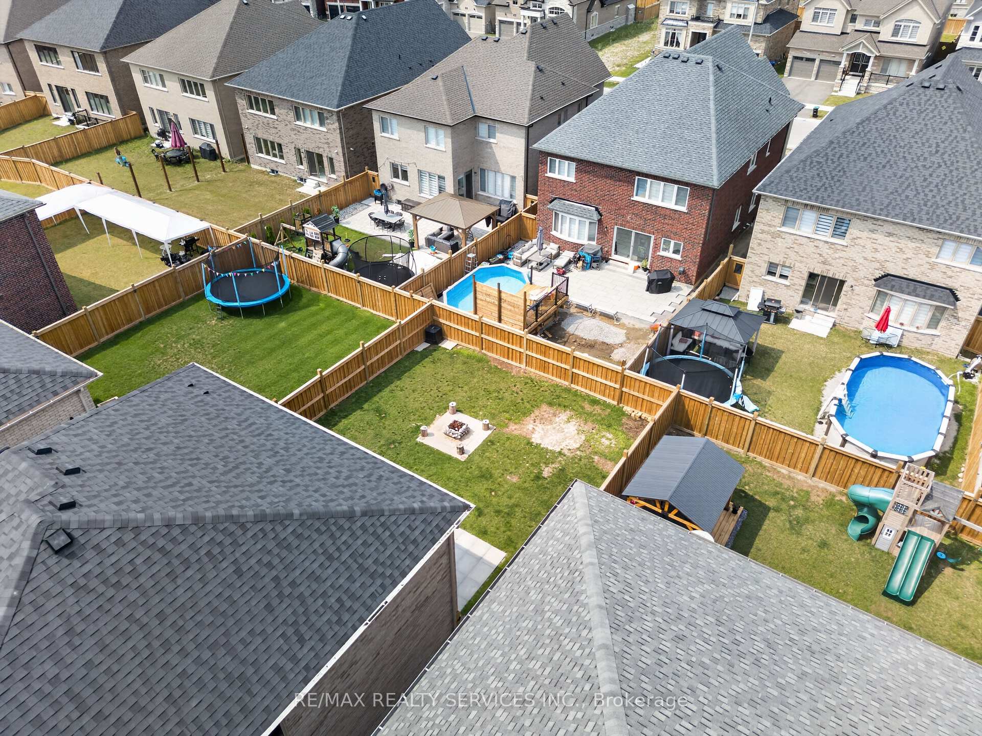 Photo 43 of 1182 Corby Way, Innisfil, Rural Innisfil — HOMEH