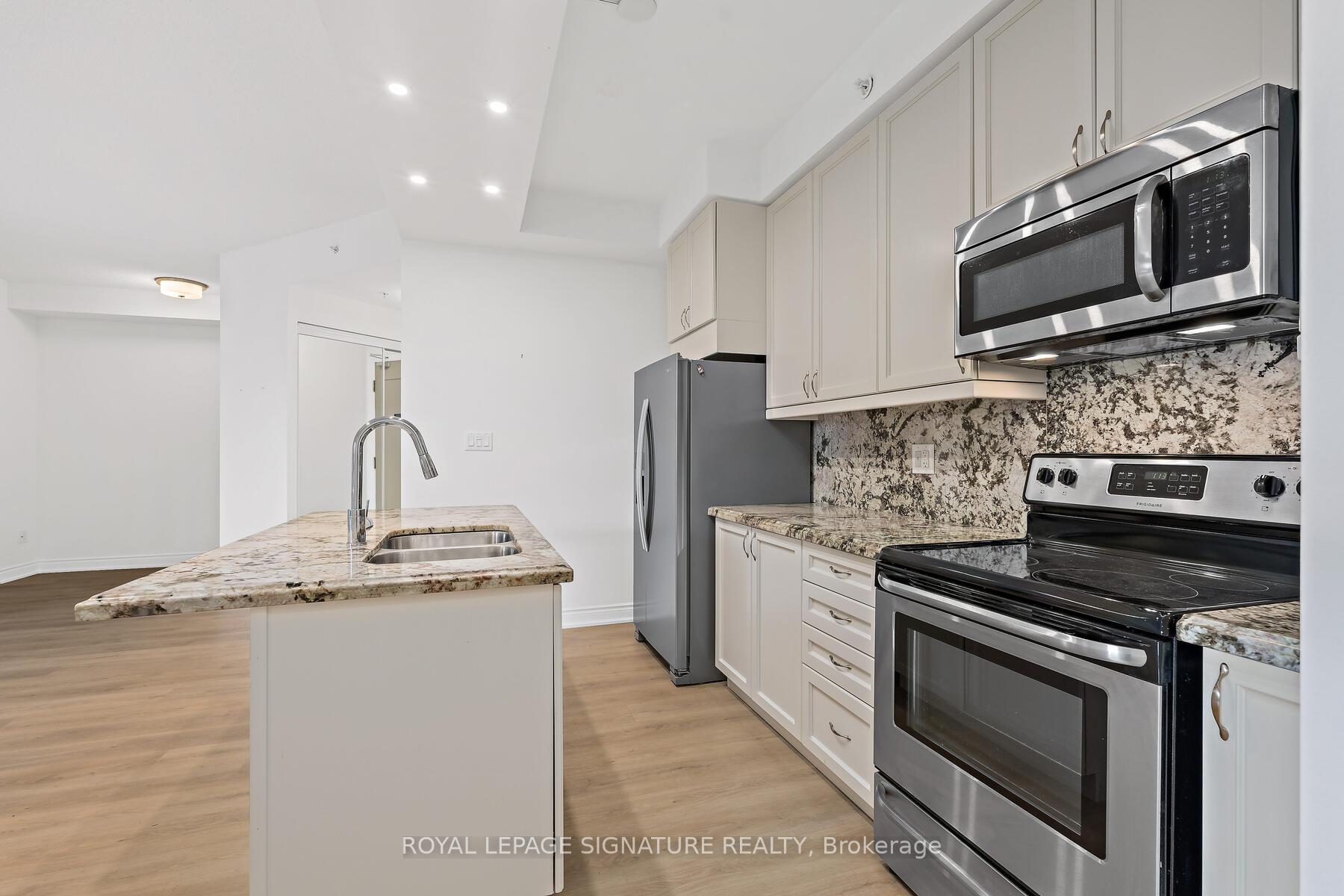 Photo 6 of Unit 220, 2396 Major Mackenzie Drive W, Vaughan, Maple — HOMEH