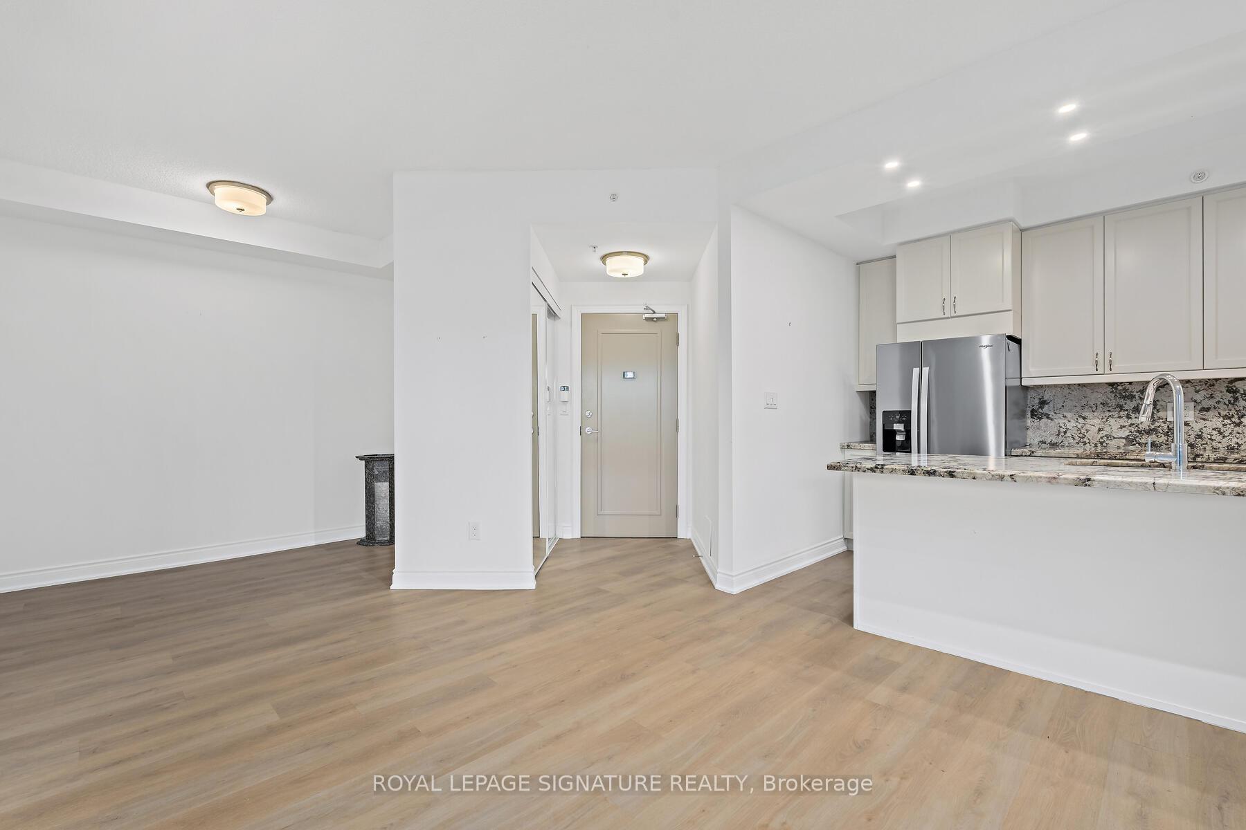 Photo 9 of Unit 220, 2396 Major Mackenzie Drive W, Vaughan, Maple — HOMEH