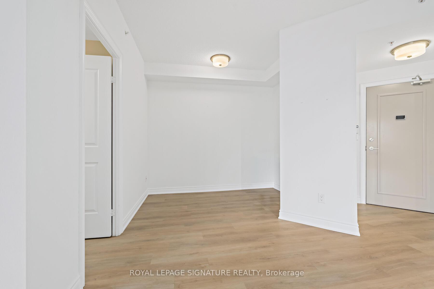 Photo 13 of Unit 220, 2396 Major Mackenzie Drive W, Vaughan, Maple — HOMEH
