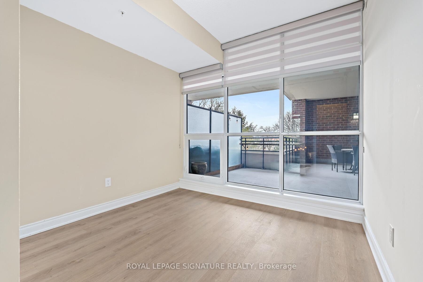 Photo 19 of Unit 220, 2396 Major Mackenzie Drive W, Vaughan, Maple — HOMEH