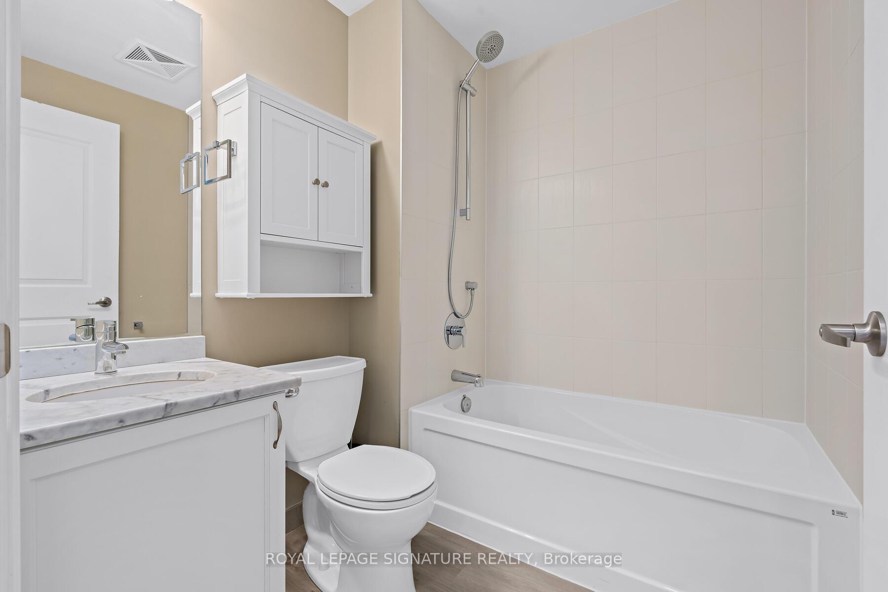 Photo 21 of Unit 220, 2396 Major Mackenzie Drive W, Vaughan, Maple — HOMEH