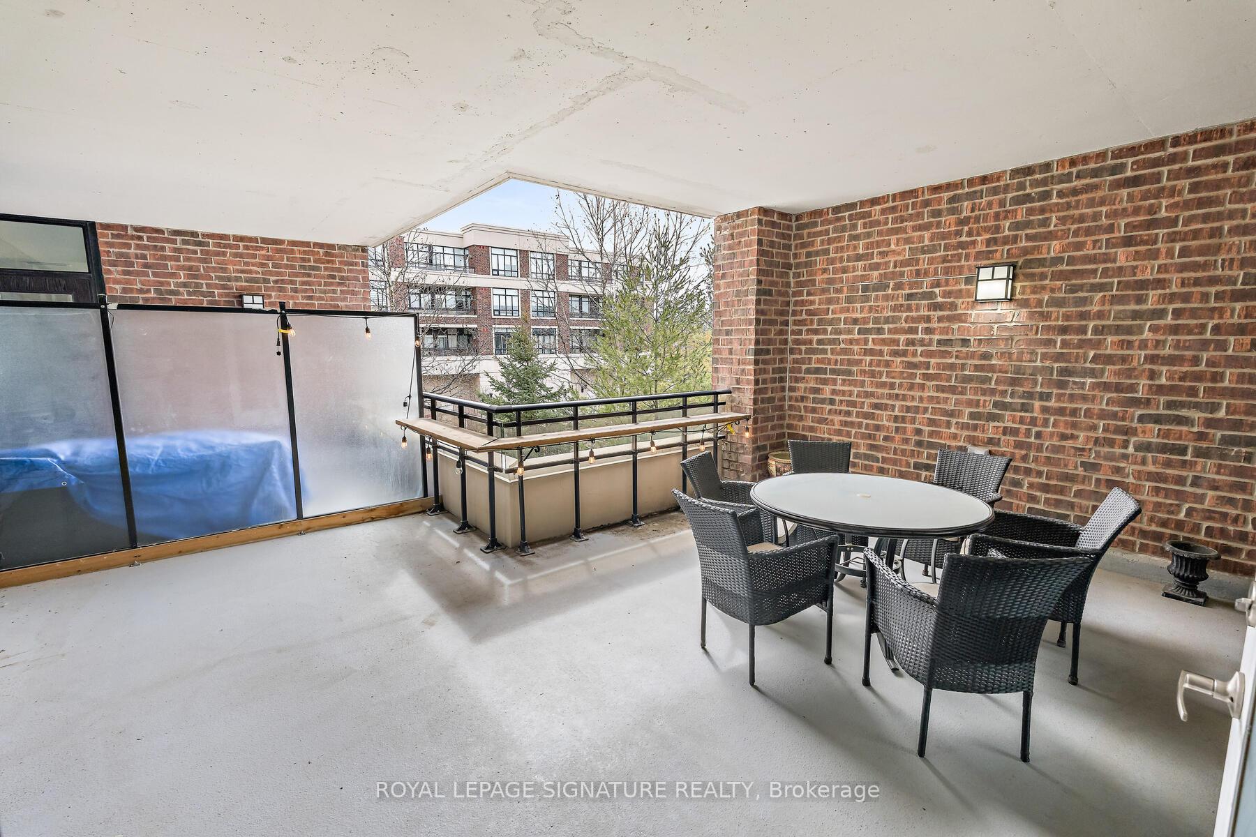 Photo 23 of Unit 220, 2396 Major Mackenzie Drive W, Vaughan, Maple — HOMEH