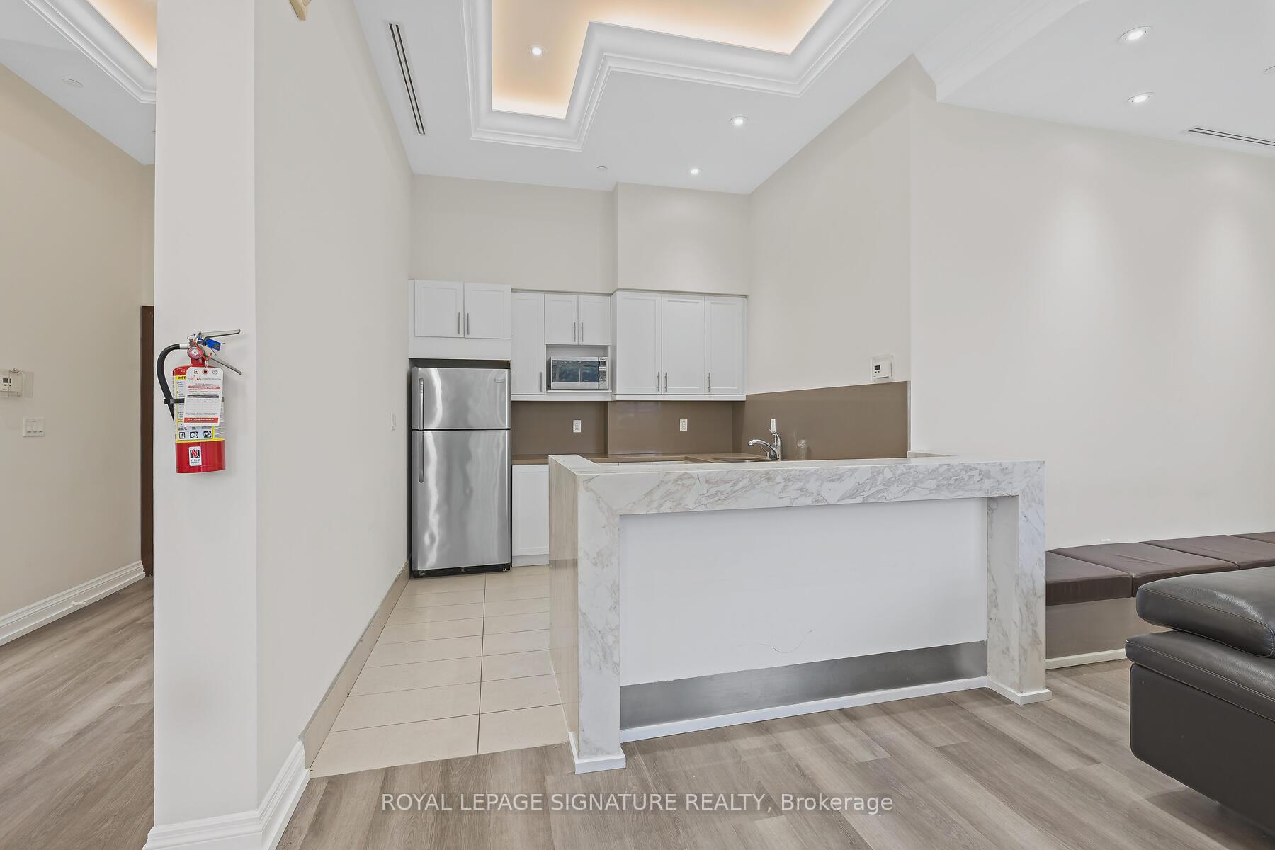 Photo 27 of Unit 220, 2396 Major Mackenzie Drive W, Vaughan, Maple — HOMEH