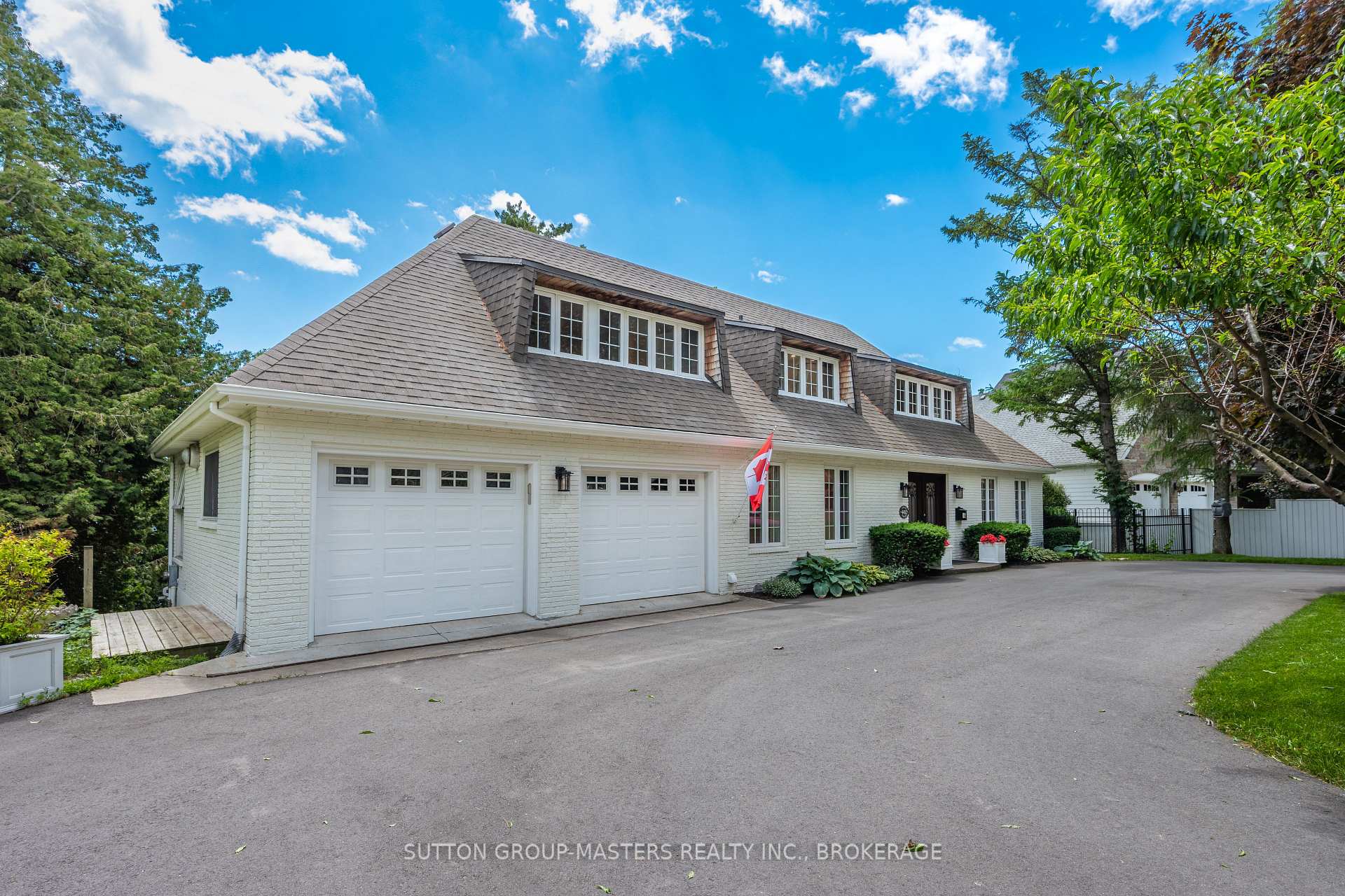 Photo 2 of 4412 Bath Road, Loyalist, Amherstview — HOMEH