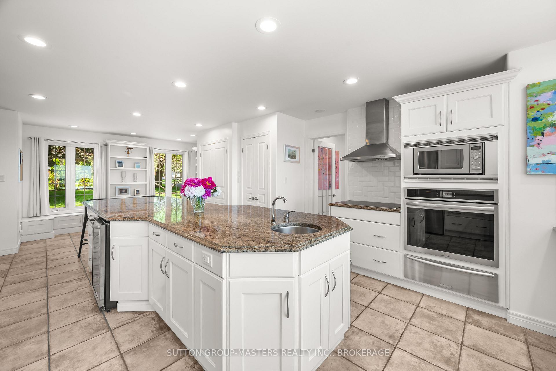 Photo 12 of 4412 Bath Road, Loyalist, Amherstview — HOMEH