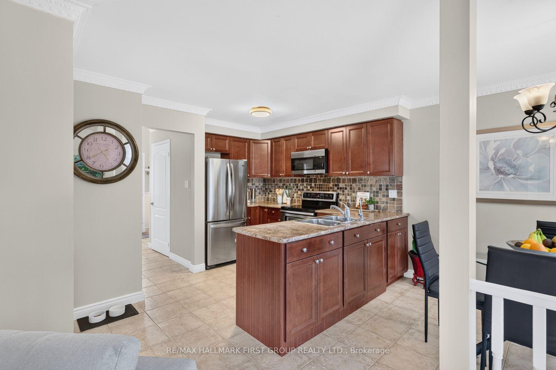 Photo 16 of 47 Rollo Drive, Ajax, South East — HOMEH