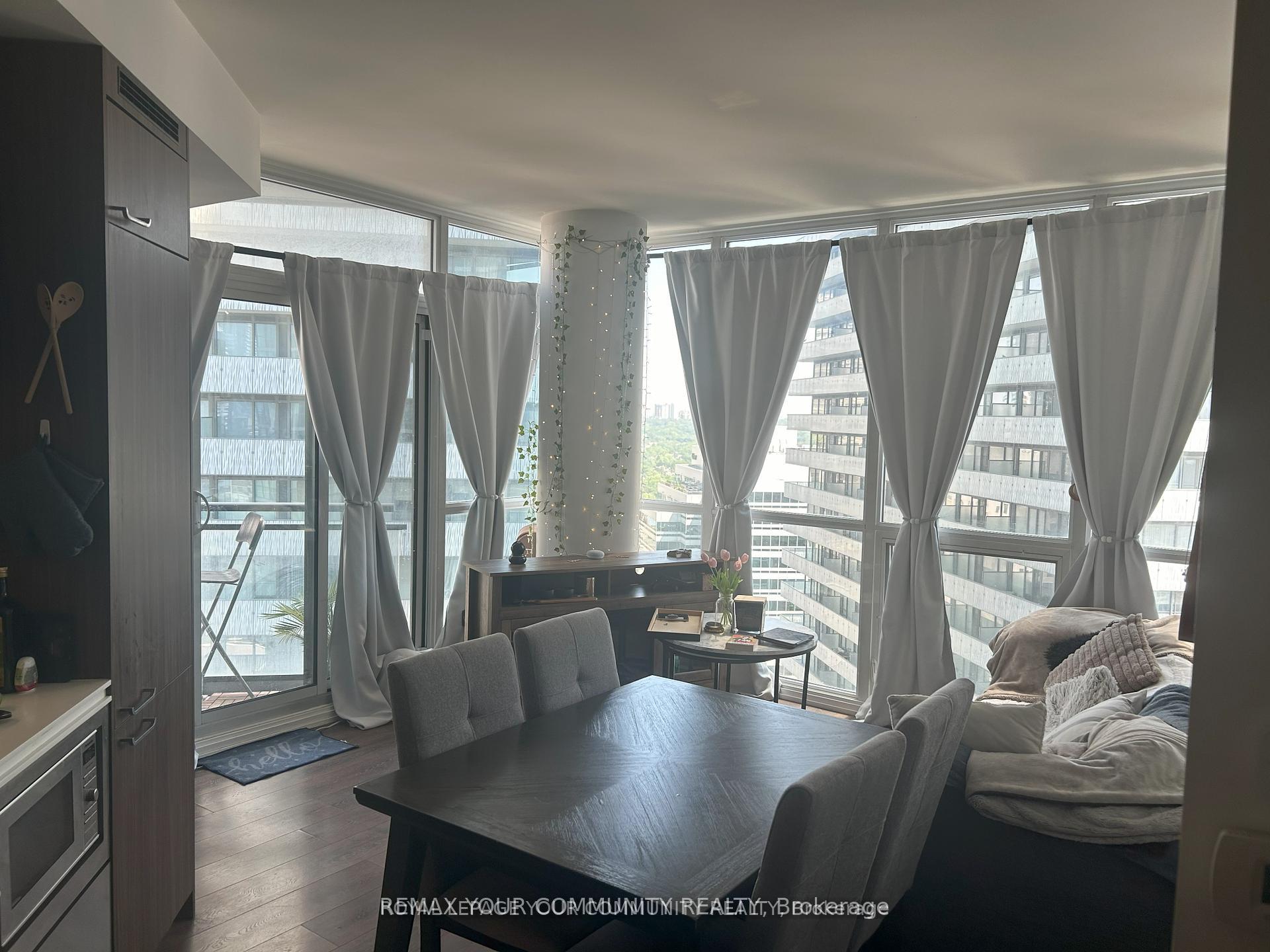 Photo 6 of Unit 2483, 45 Charles Street E, Toronto, Church-Yonge Corridor — HOMEH