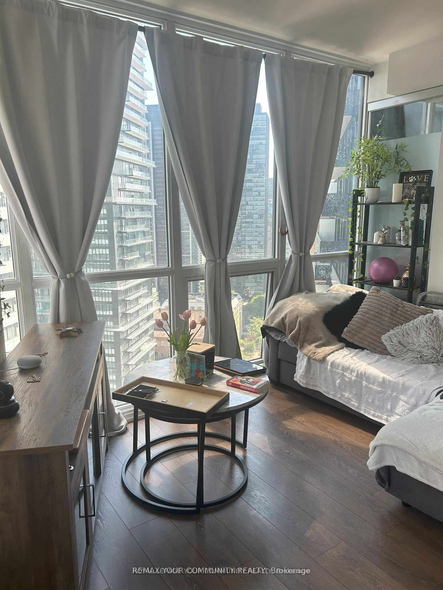 Photo 10 of Unit 2483, 45 Charles Street E, Toronto, Church-Yonge Corridor — HOMEH