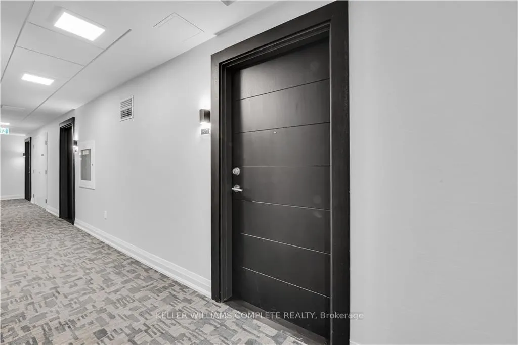 Photo 4 of Unit 807, 212 King William Street, Hamilton, Beasley — HOMEH