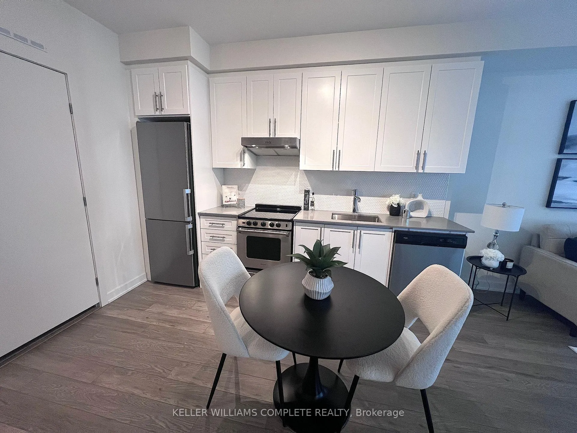 Photo 6 of Unit 807, 212 King William Street, Hamilton, Beasley — HOMEH
