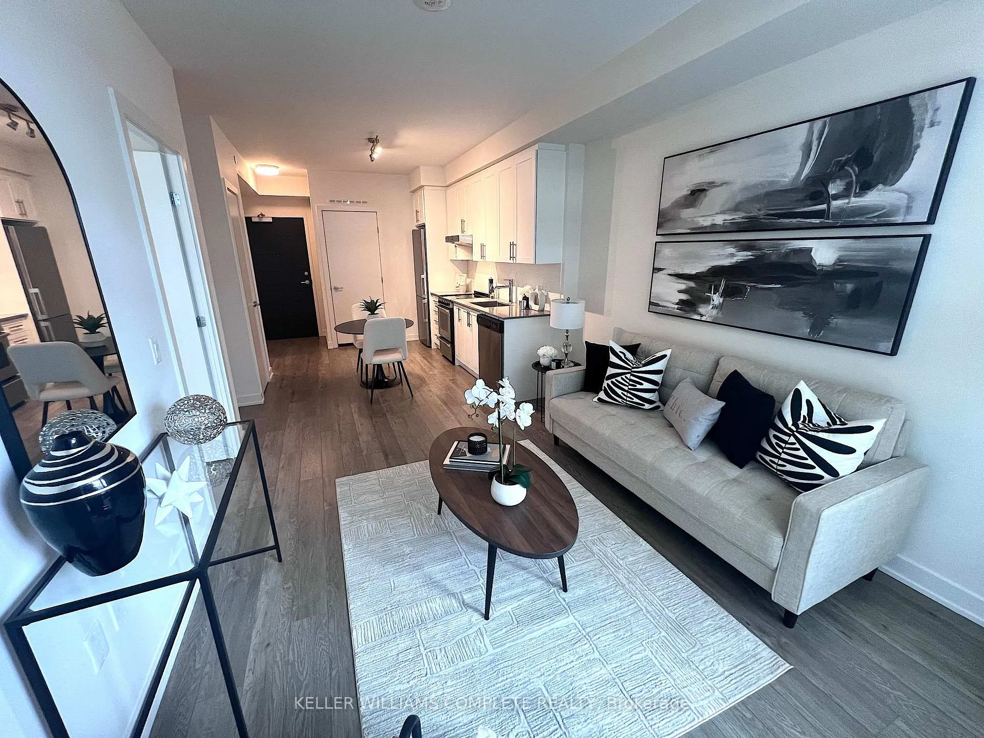 Photo 8 of Unit 807, 212 King William Street, Hamilton, Beasley — HOMEH
