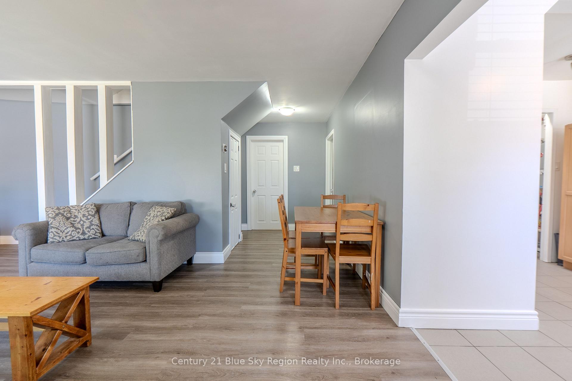 Photo 12 of 554 Lakeshore Drive, North Bay, Ferris — HOMEH