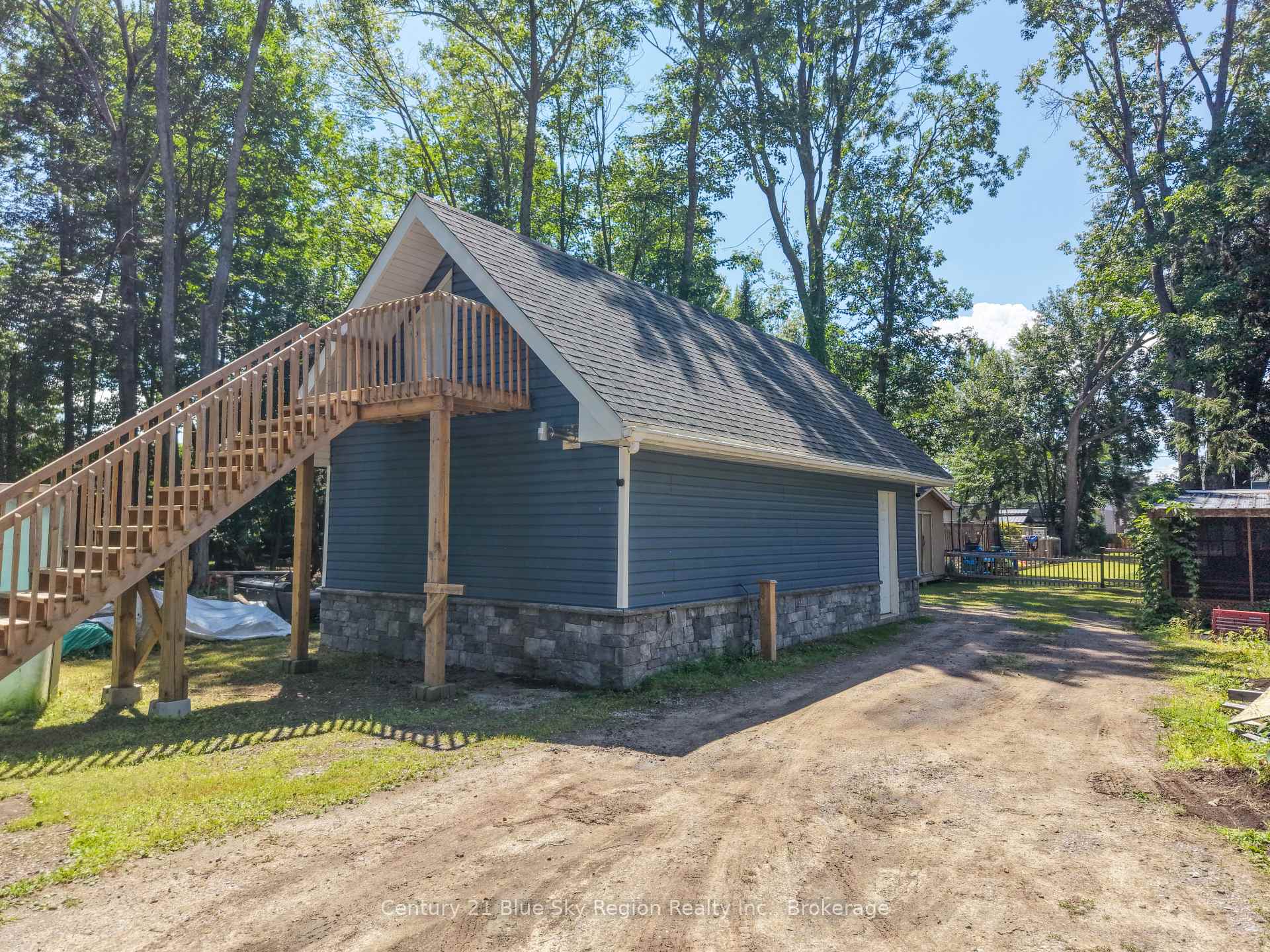 Photo 28 of 554 Lakeshore Drive, North Bay, Ferris — HOMEH