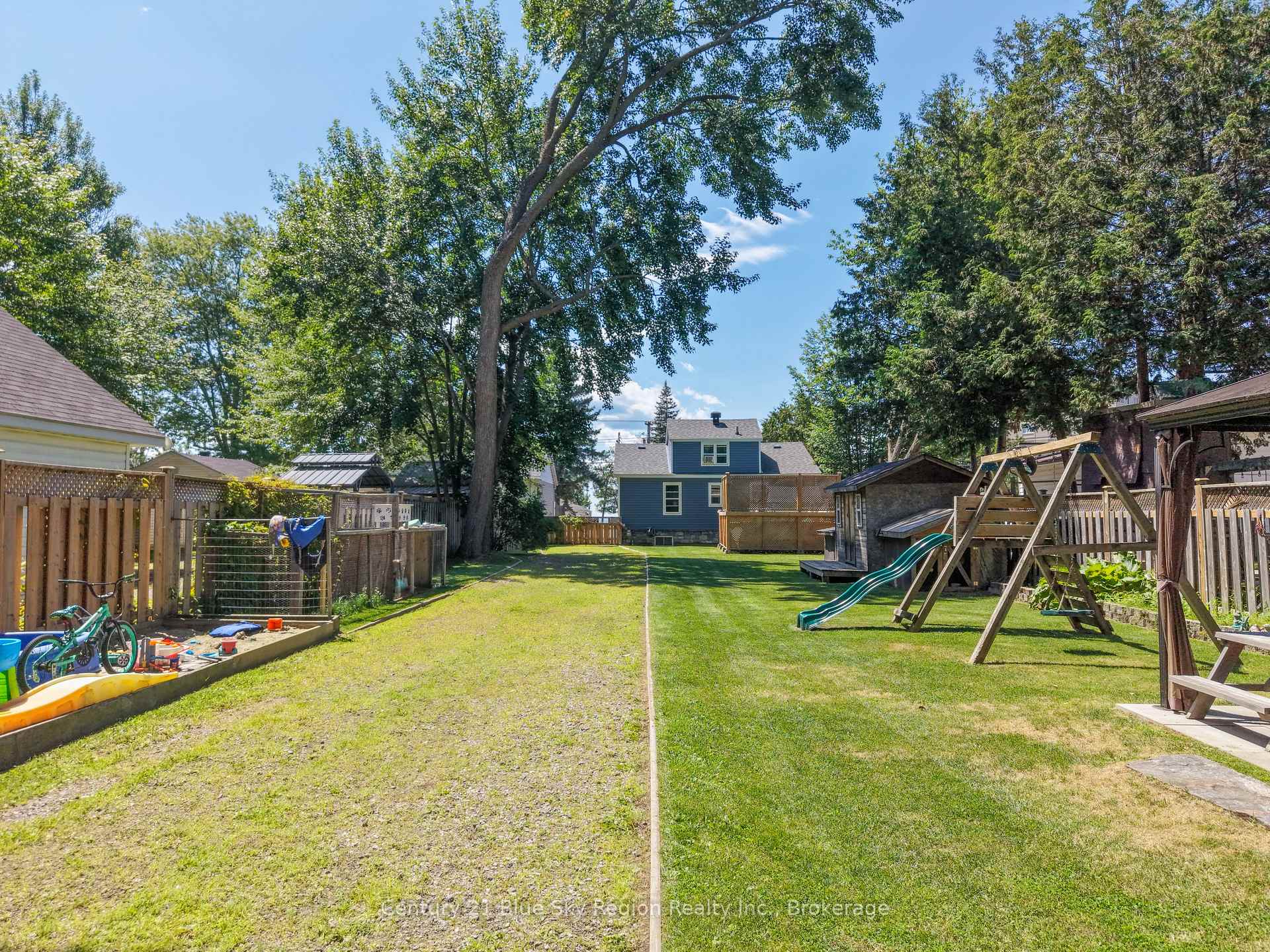 Photo 35 of 554 Lakeshore Drive, North Bay, Ferris — HOMEH