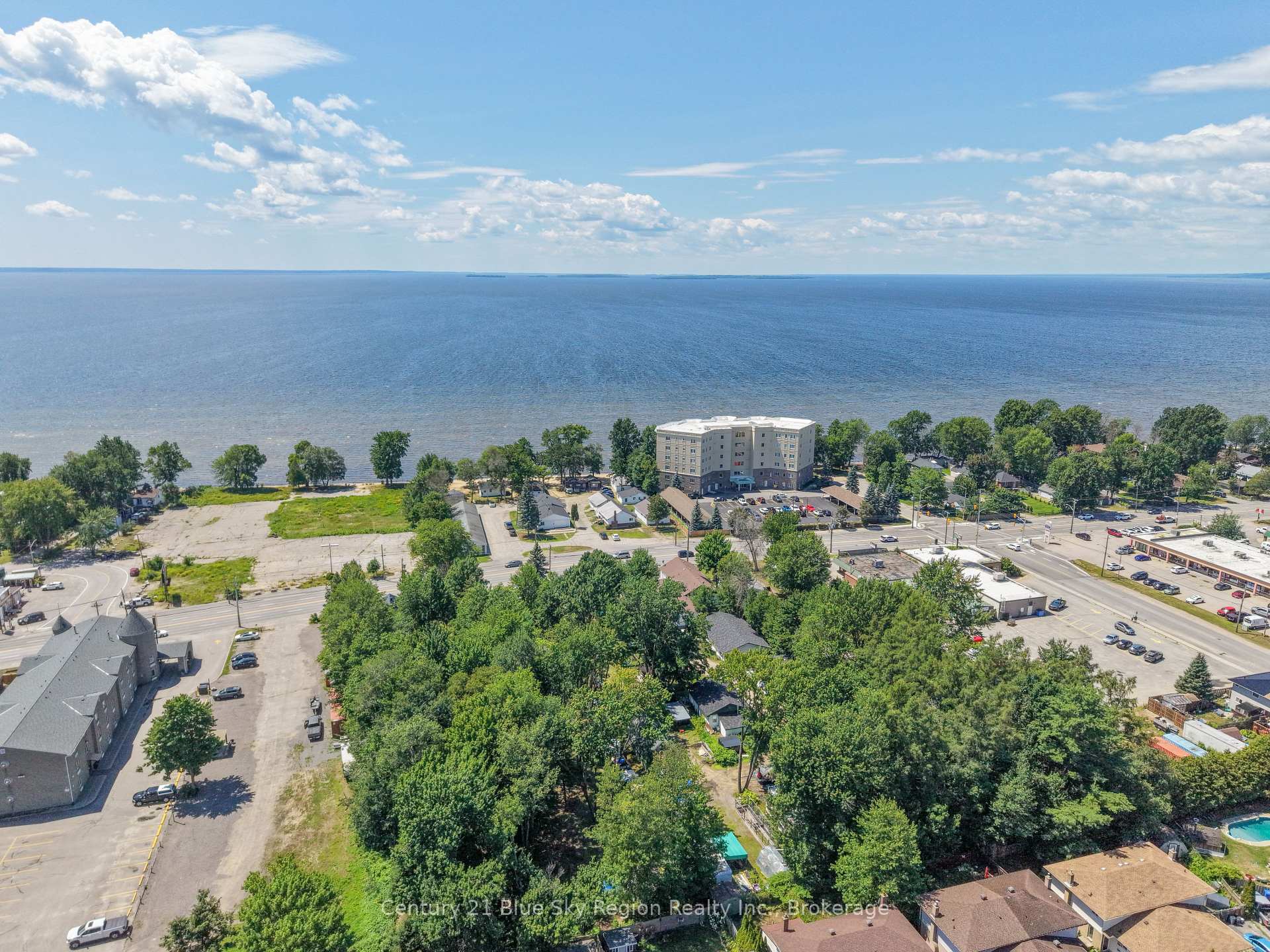 Photo 40 of 554 Lakeshore Drive, North Bay, Ferris — HOMEH