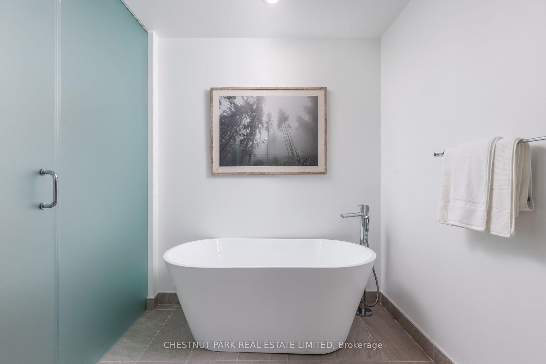 Photo 39 of Unit 1602, 33 Frederick Todd Way, Toronto, Thorncliffe Park — HOMEH