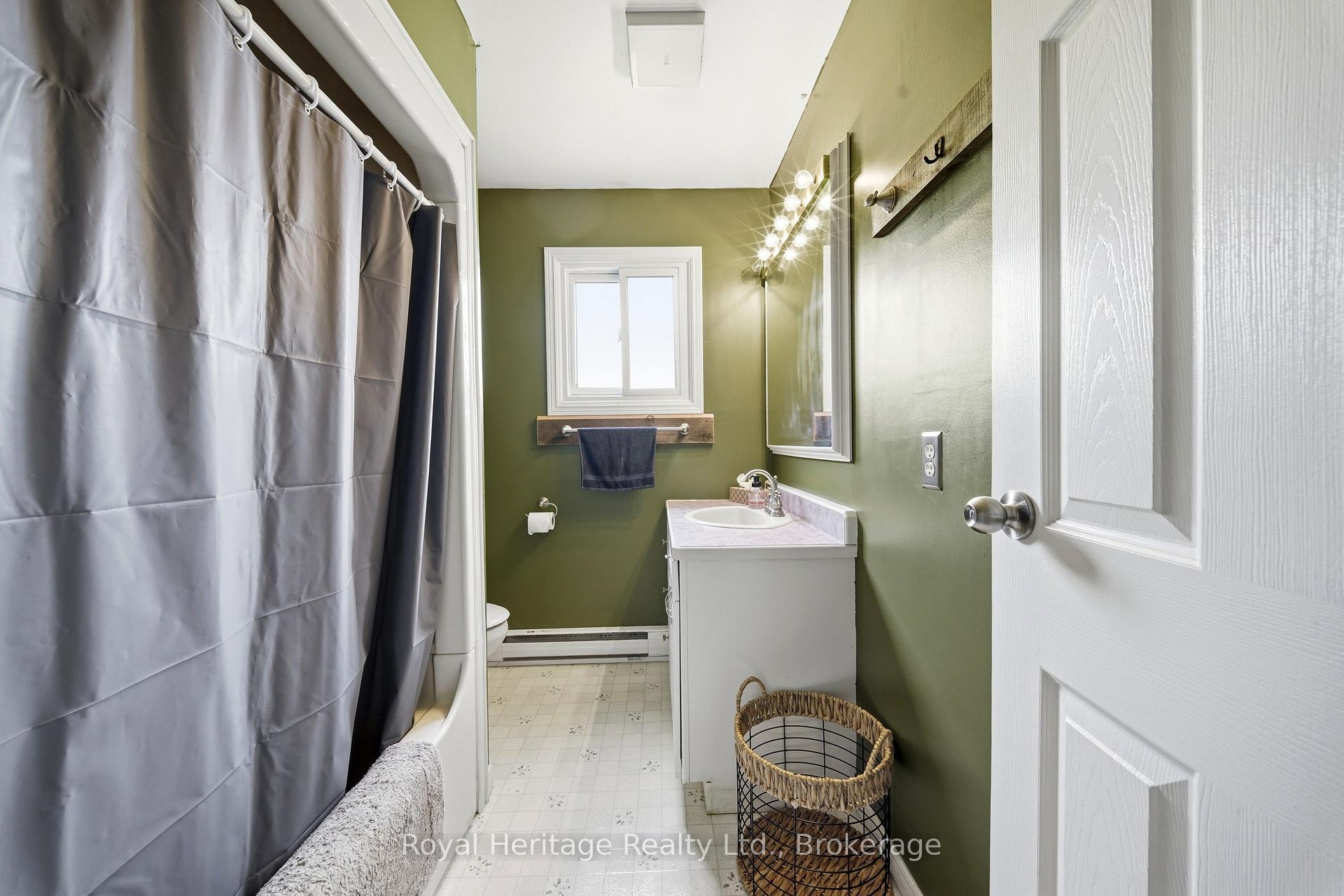 Photo 26 of 834 Melrose Road, Tyendinaga, Tyendinaga Township — HOMEH