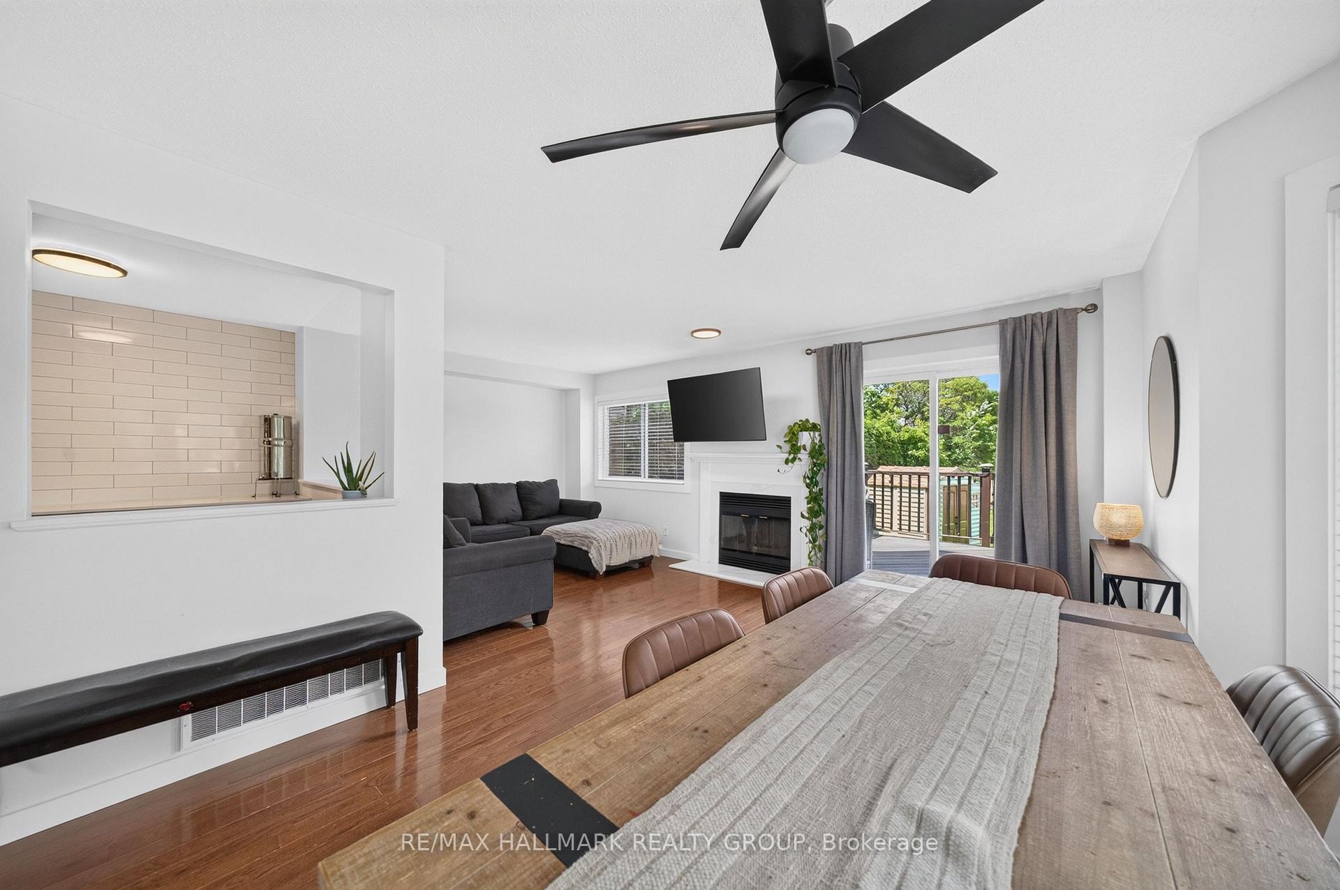 Photo 6 of 45 Birchbank Crescent, Ottawa, Kanata - Bridlewood — HOMEH