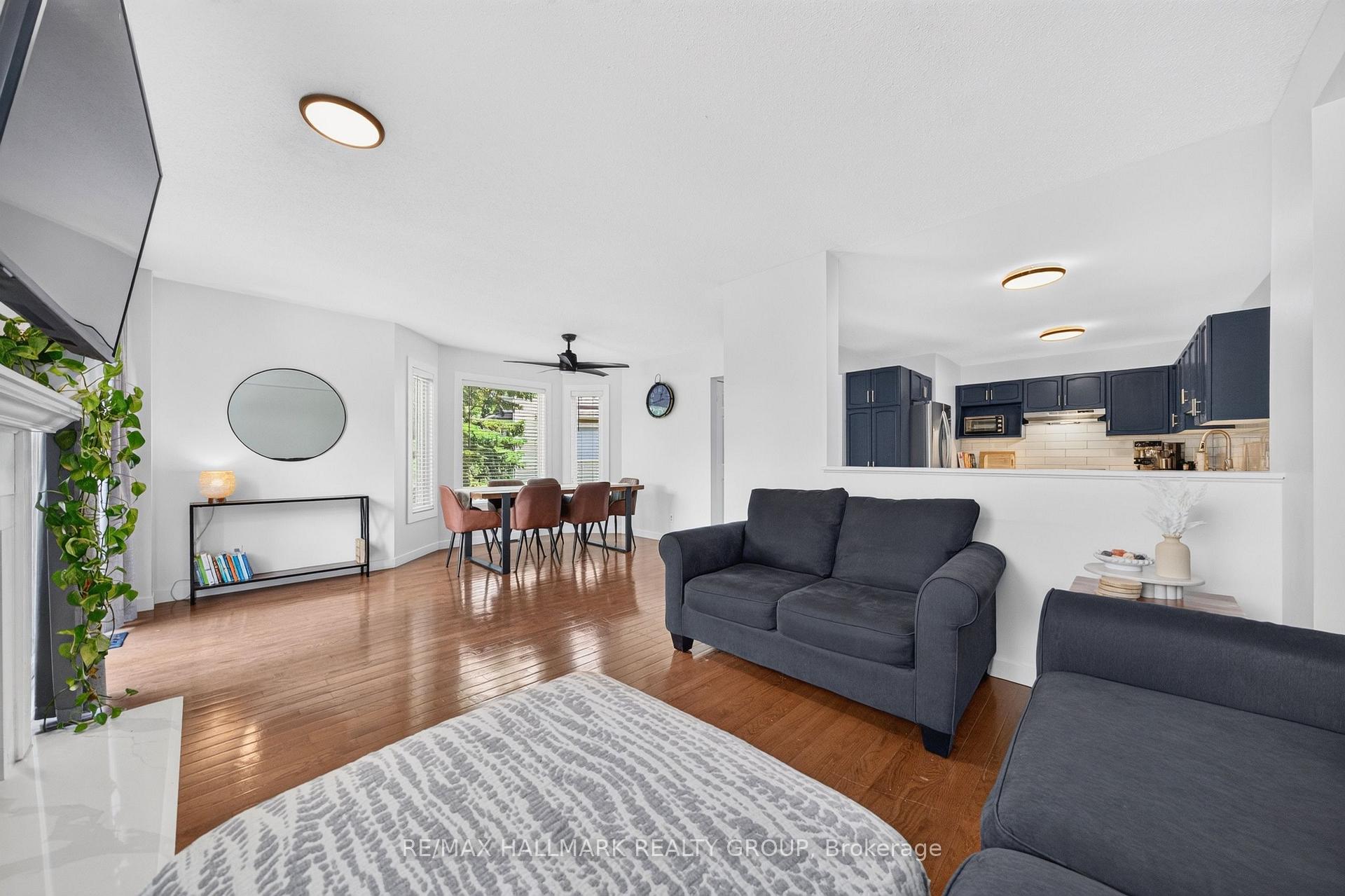 Photo 8 of 45 Birchbank Crescent, Ottawa, Kanata - Bridlewood — HOMEH