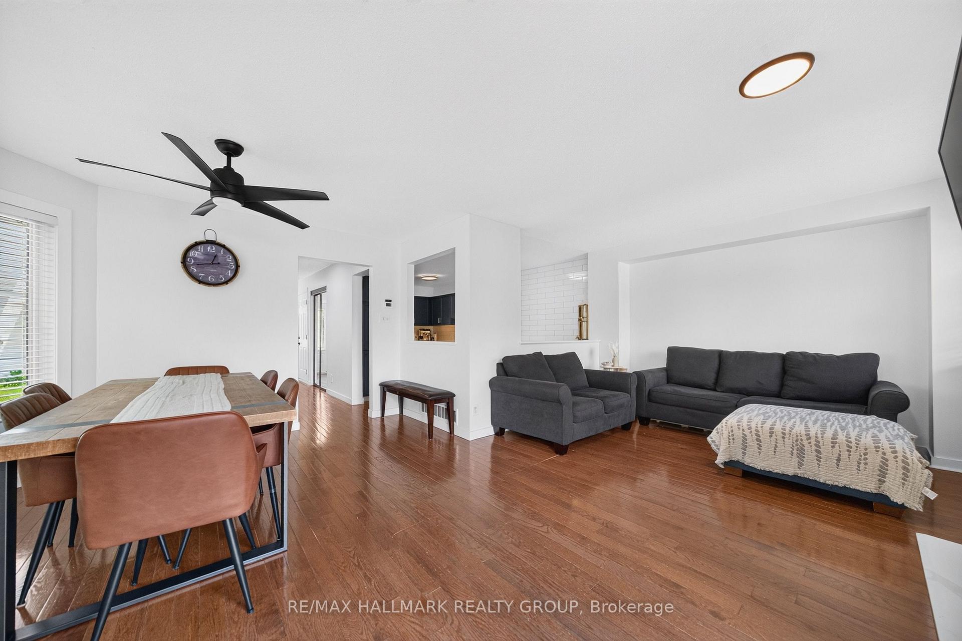 Photo 16 of 45 Birchbank Crescent, Ottawa, Kanata - Bridlewood — HOMEH