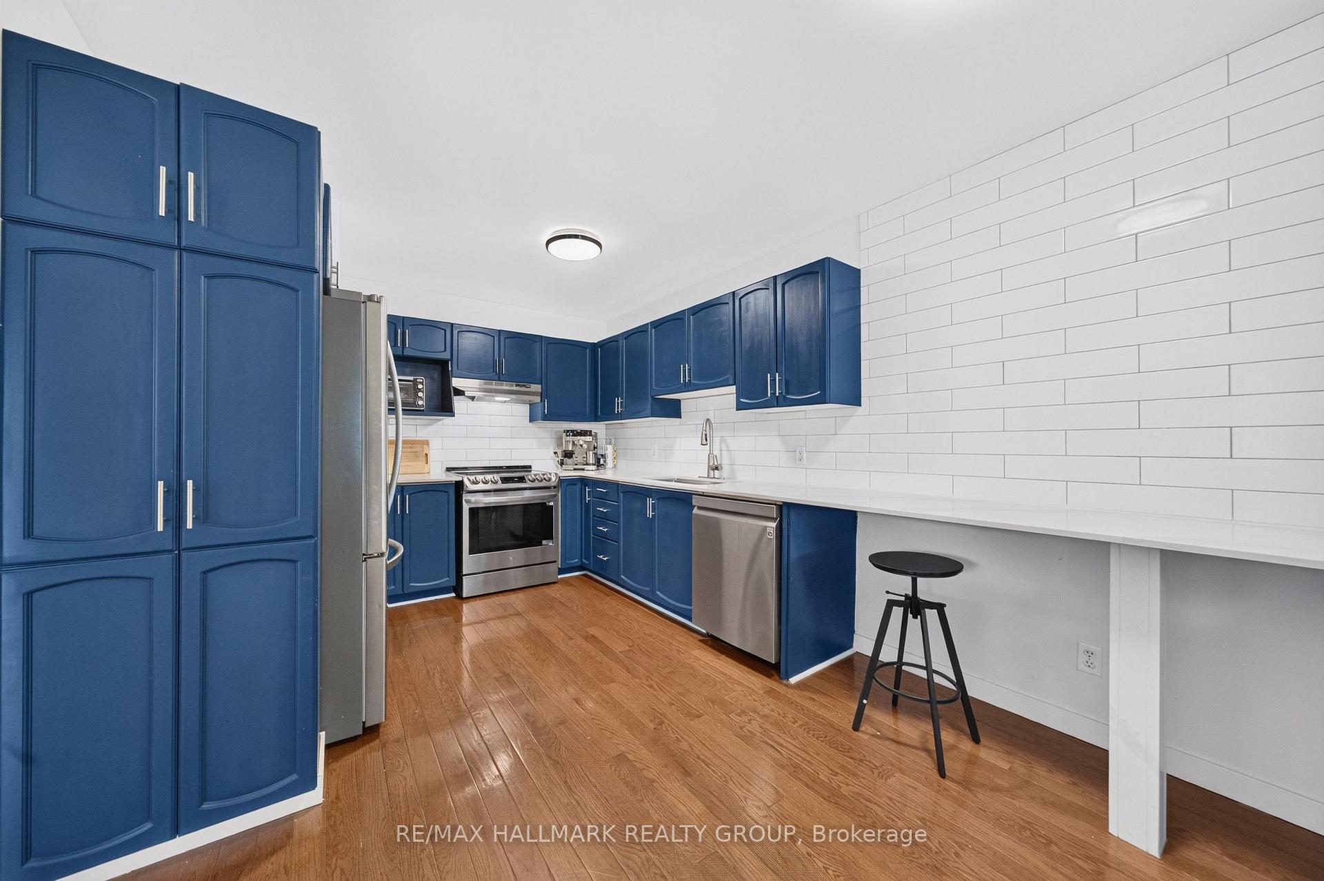 Photo 19 of 45 Birchbank Crescent, Ottawa, Kanata - Bridlewood — HOMEH