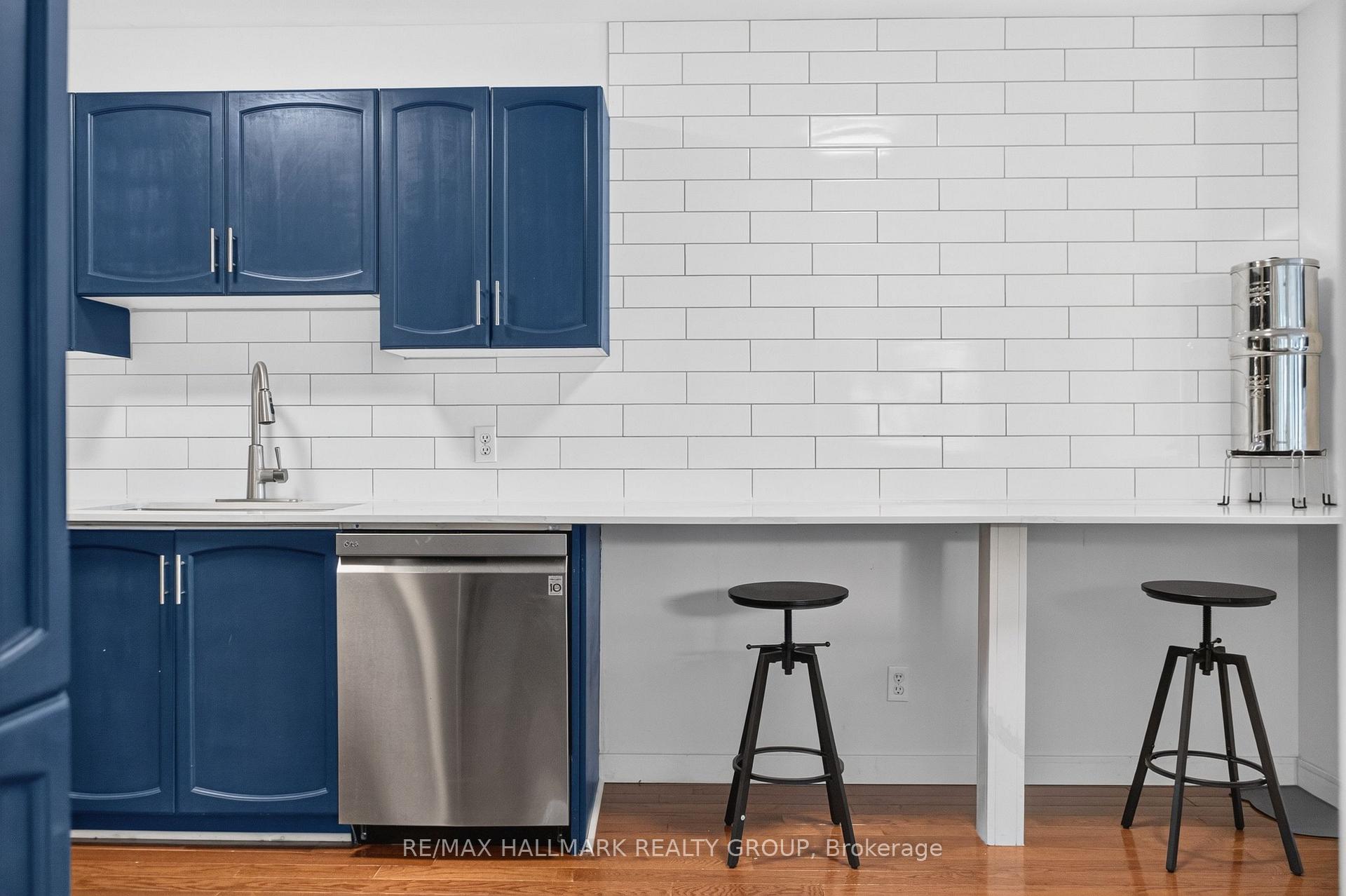 Photo 21 of 45 Birchbank Crescent, Ottawa, Kanata - Bridlewood — HOMEH
