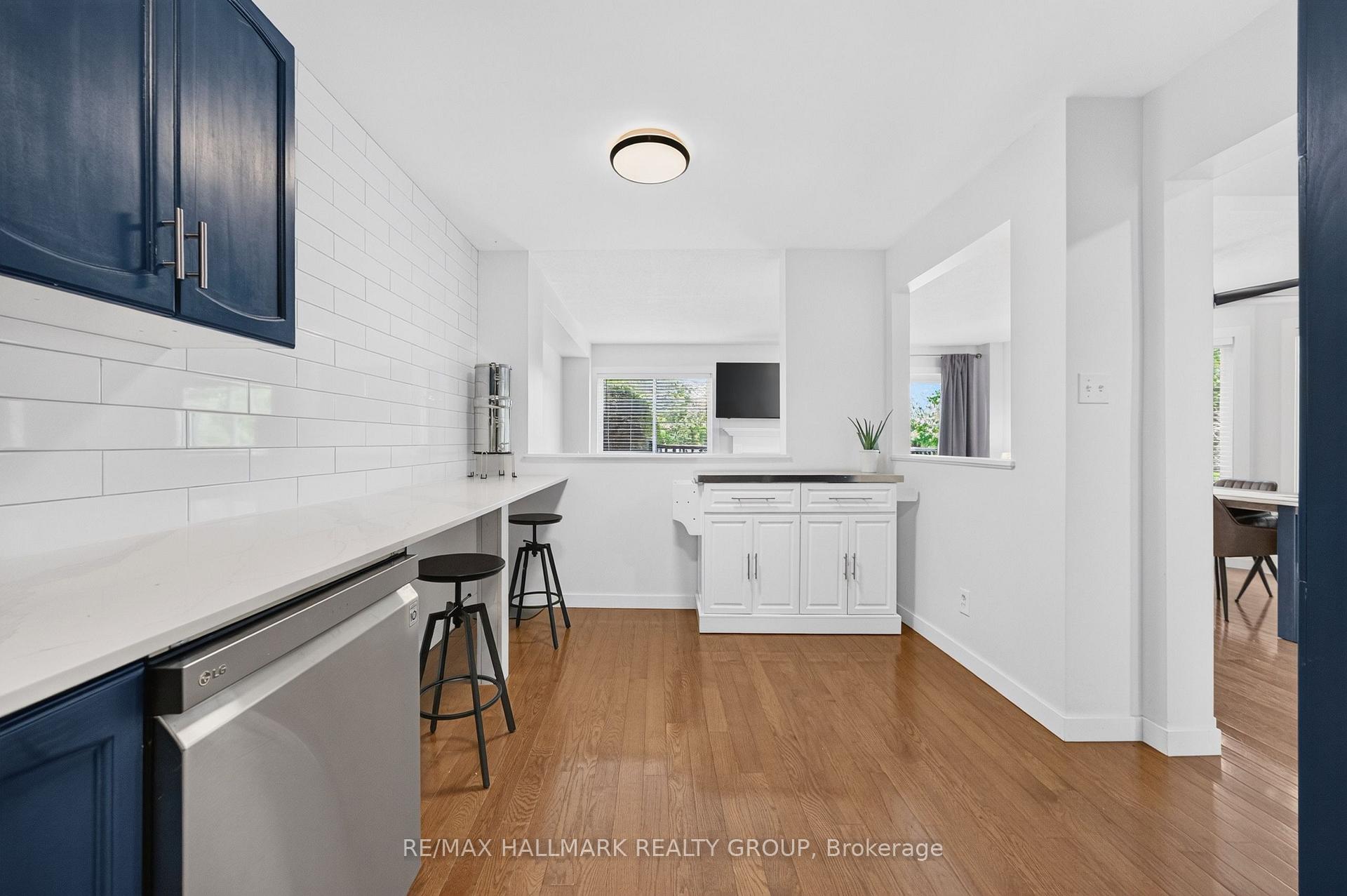 Photo 25 of 45 Birchbank Crescent, Ottawa, Kanata - Bridlewood — HOMEH