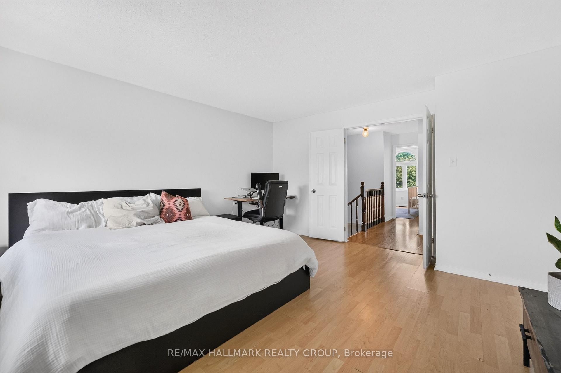 Photo 33 of 45 Birchbank Crescent, Ottawa, Kanata - Bridlewood — HOMEH