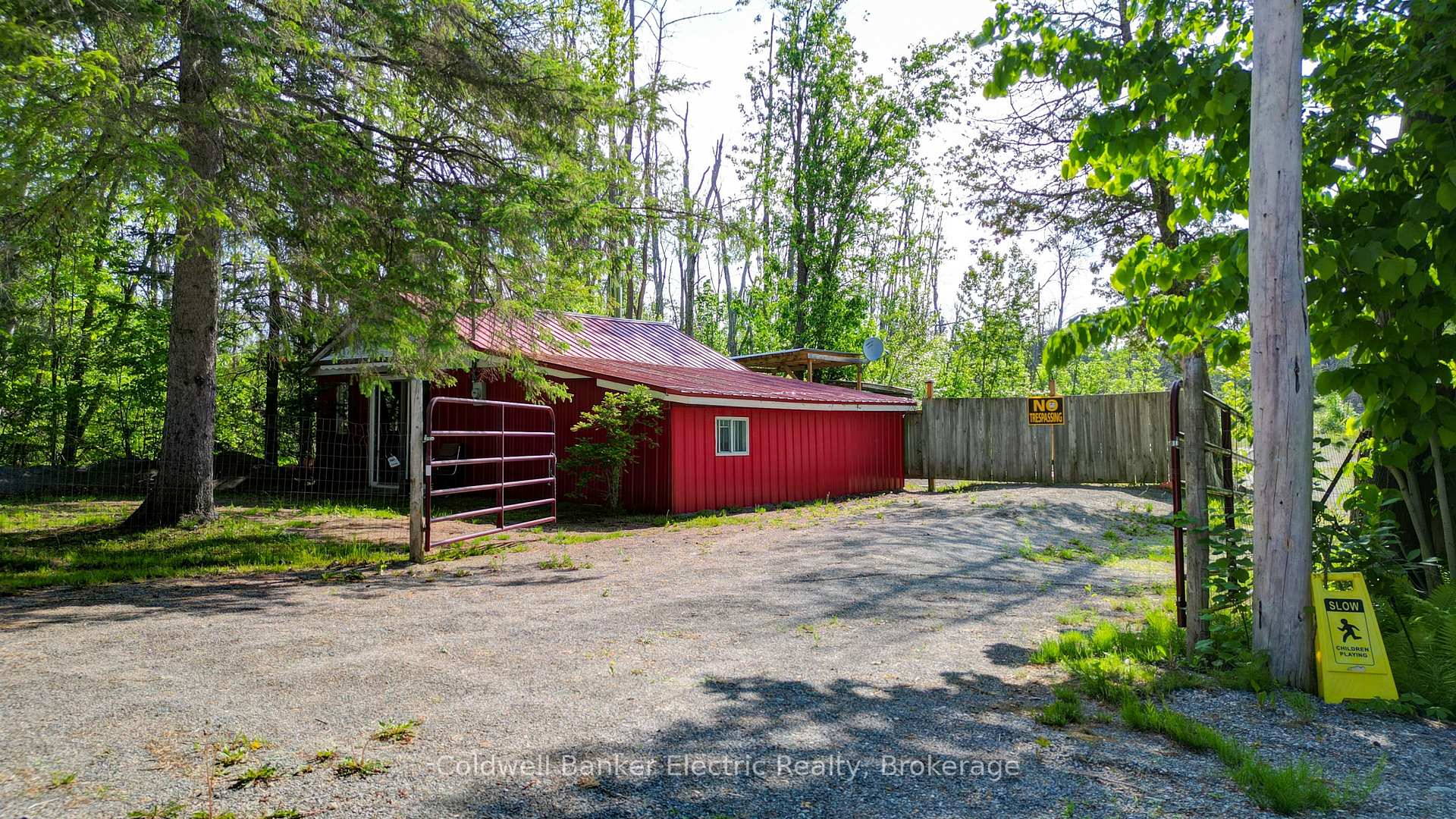 Photo 2 of 49 River Road, Kawartha Lakes, Somerville — HOMEH