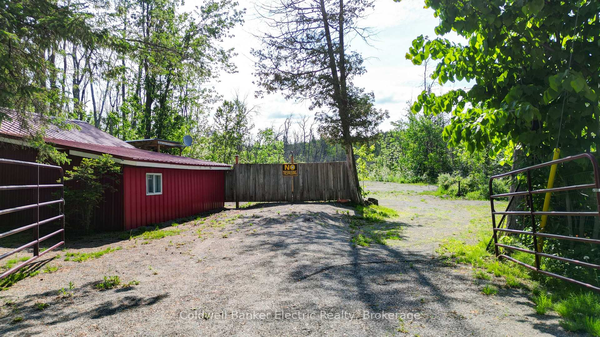 Photo 20 of 49 River Road, Kawartha Lakes, Somerville — HOMEH