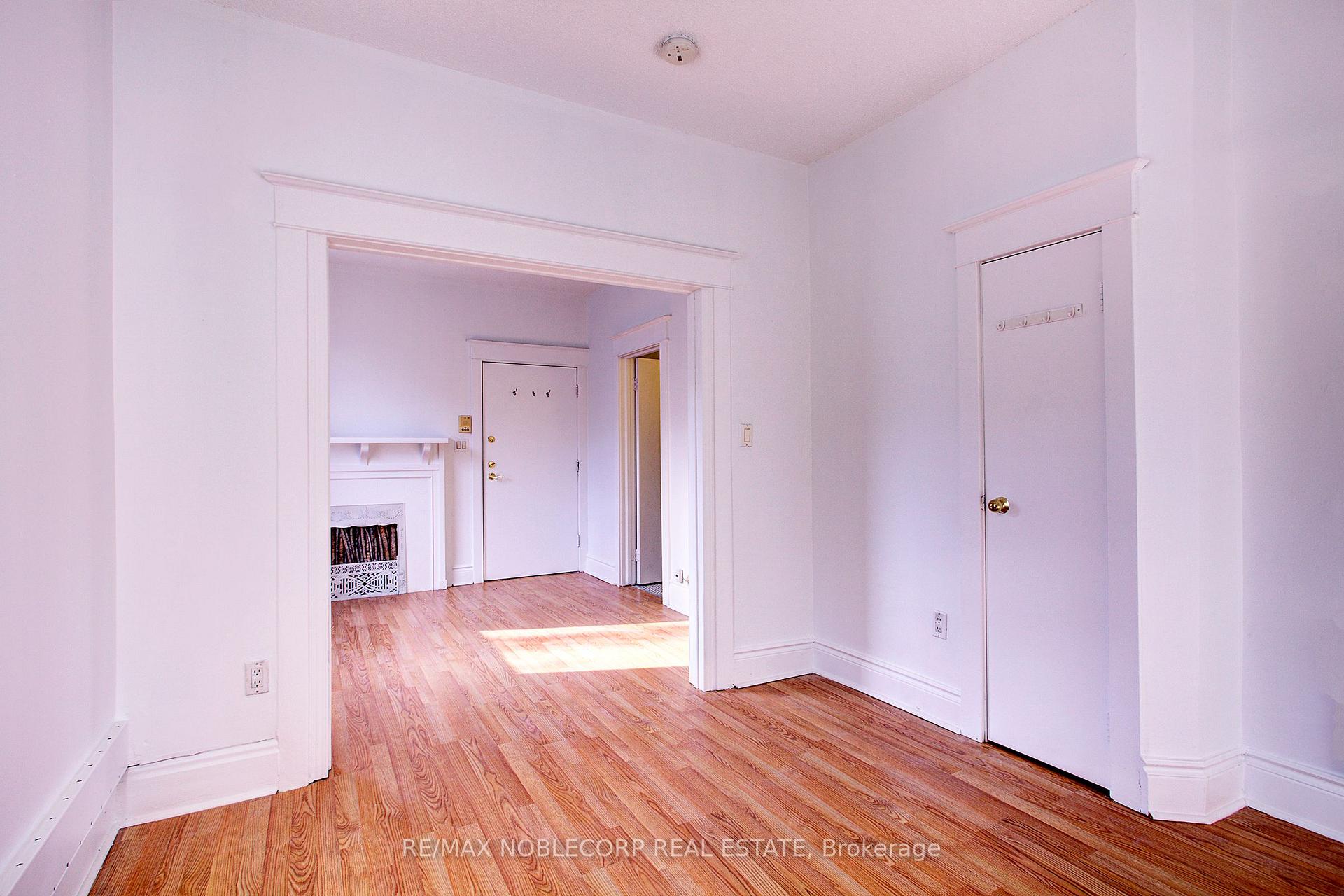 Photo 14 of 34 Winchester Street, Toronto, Cabbagetown-South St. James Town — HOMEH