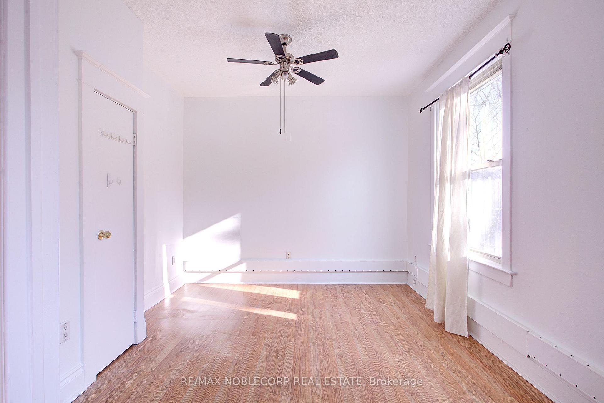 Photo 15 of 34 Winchester Street, Toronto, Cabbagetown-South St. James Town — HOMEH