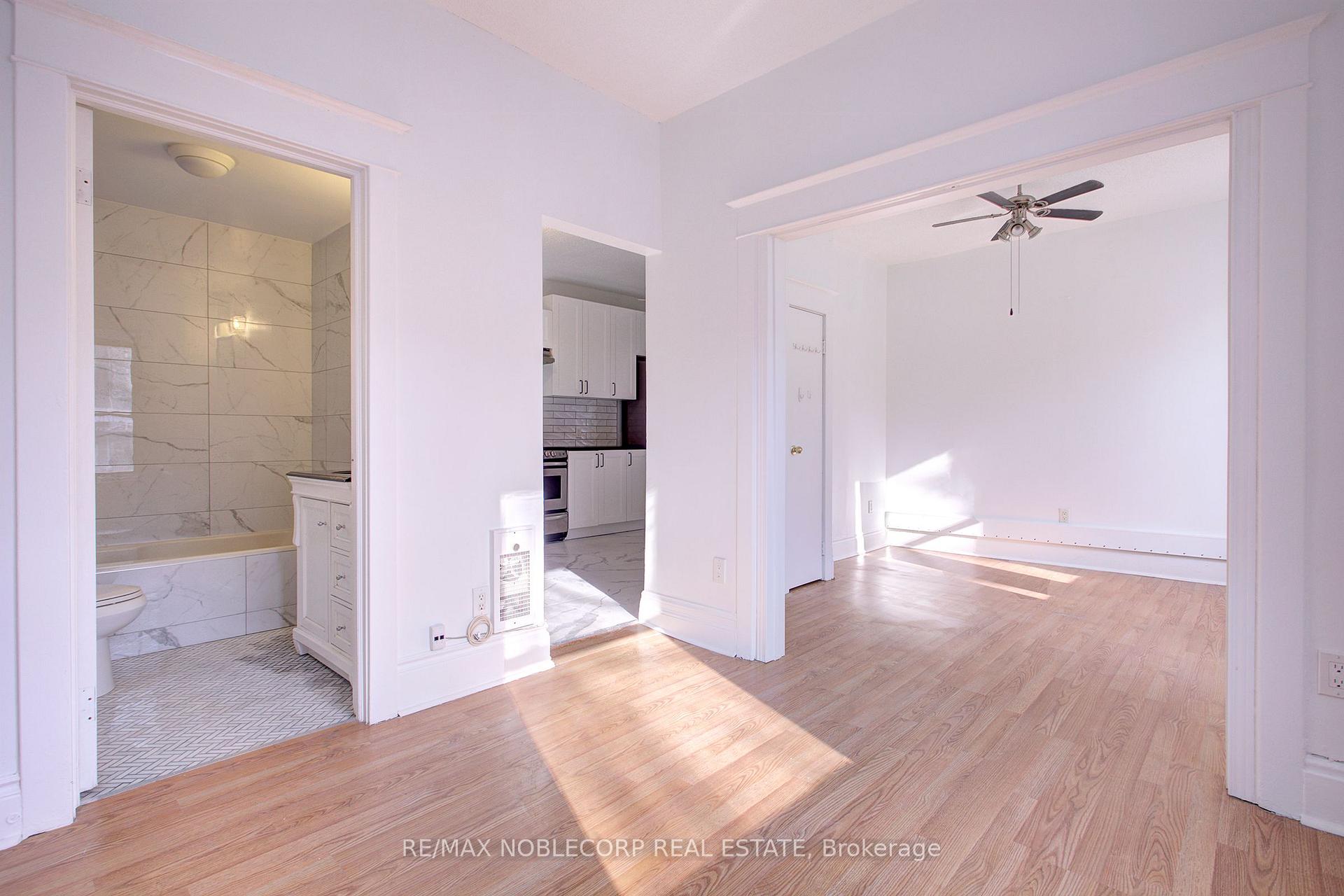 Photo 16 of 34 Winchester Street, Toronto, Cabbagetown-South St. James Town — HOMEH