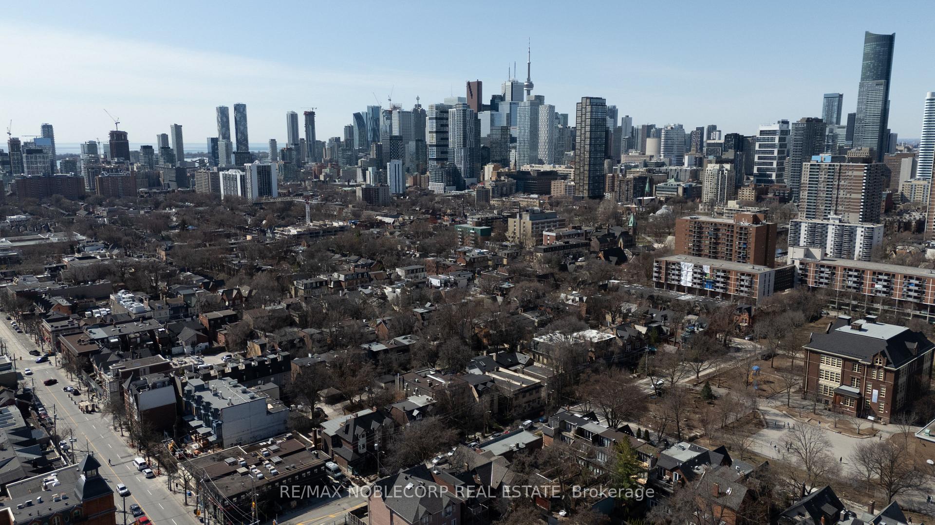 Photo 24 of 34 Winchester Street, Toronto, Cabbagetown-South St. James Town — HOMEH