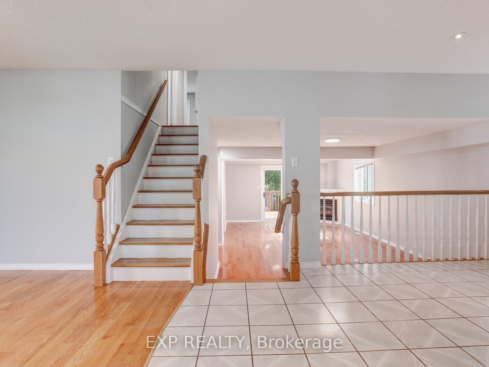 Photo 19 of 163 Daimler Drive, Kitchener, Idlewood — HOMEH