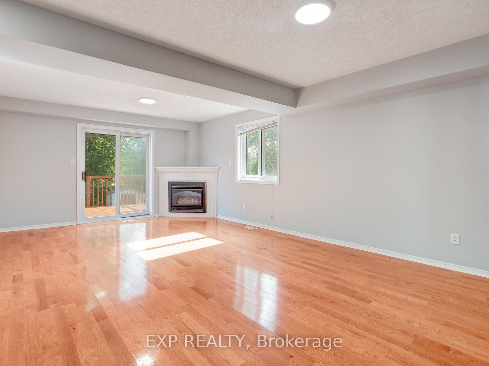 Photo 20 of 163 Daimler Drive, Kitchener, Idlewood — HOMEH