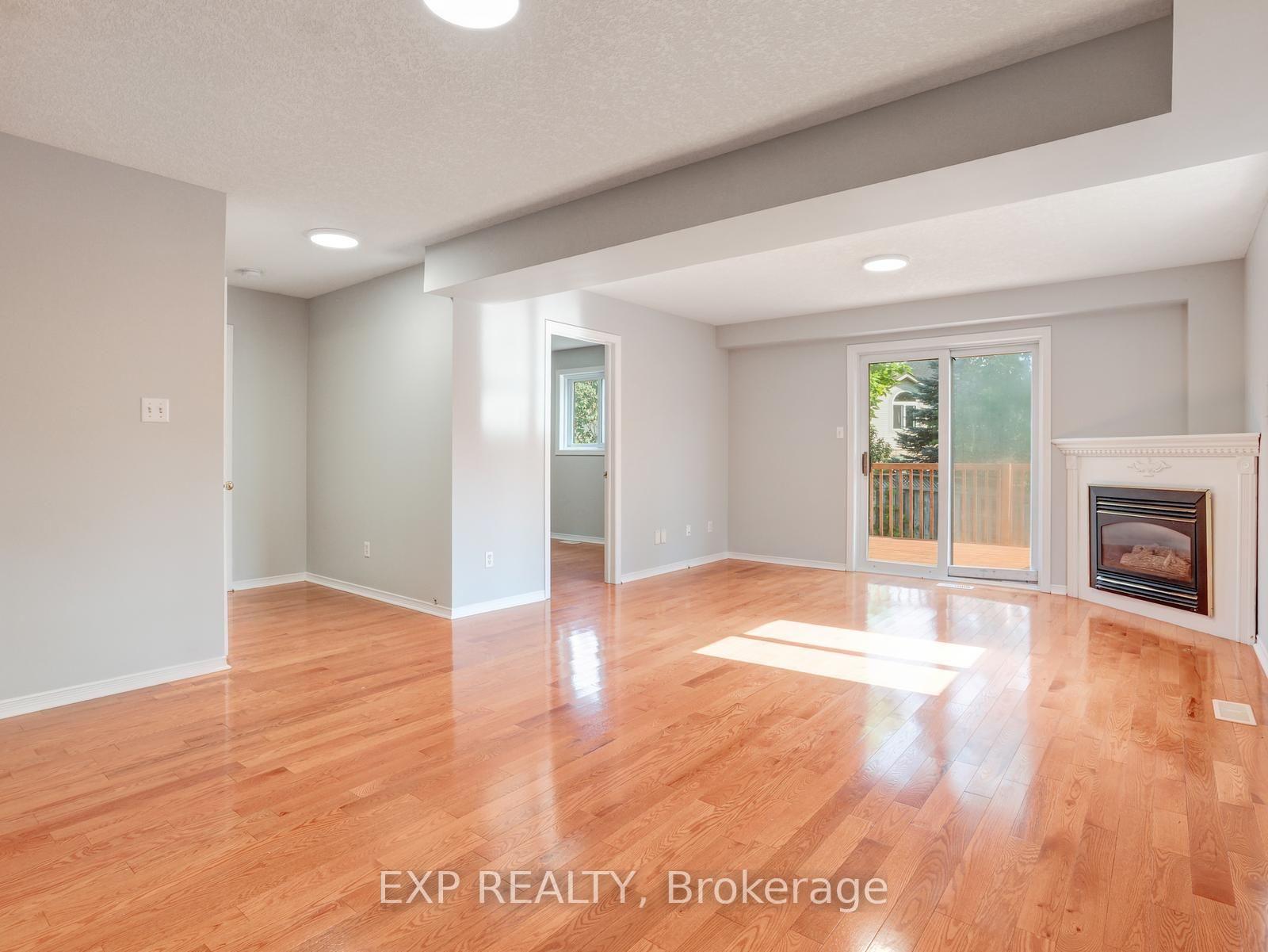 Photo 23 of 163 Daimler Drive, Kitchener, Idlewood — HOMEH