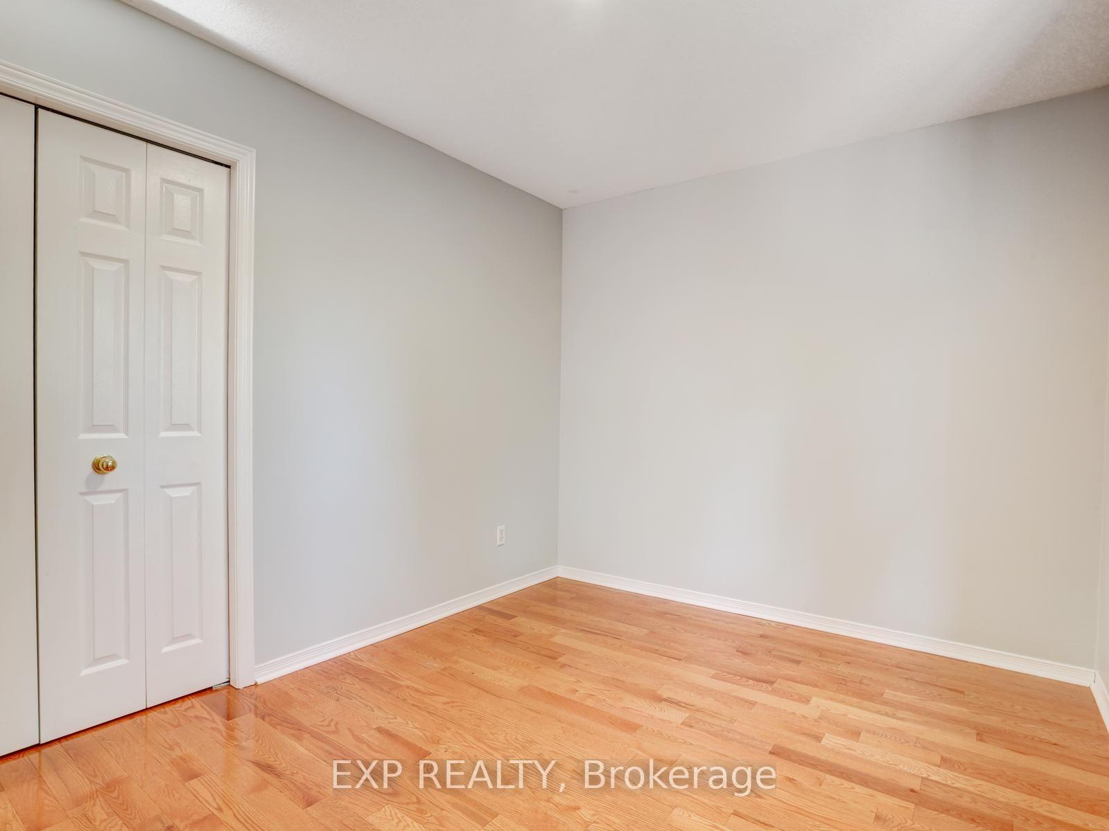 Photo 24 of 163 Daimler Drive, Kitchener, Idlewood — HOMEH