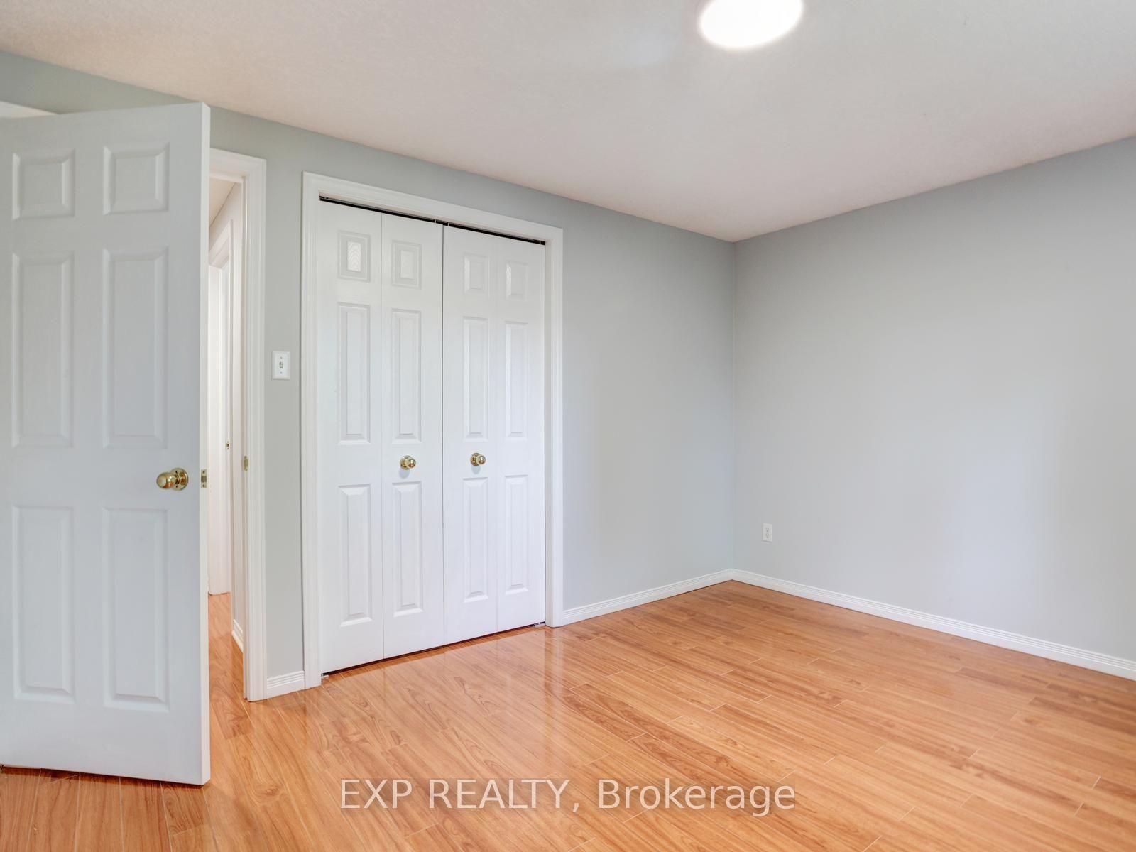 Photo 33 of 163 Daimler Drive, Kitchener, Idlewood — HOMEH