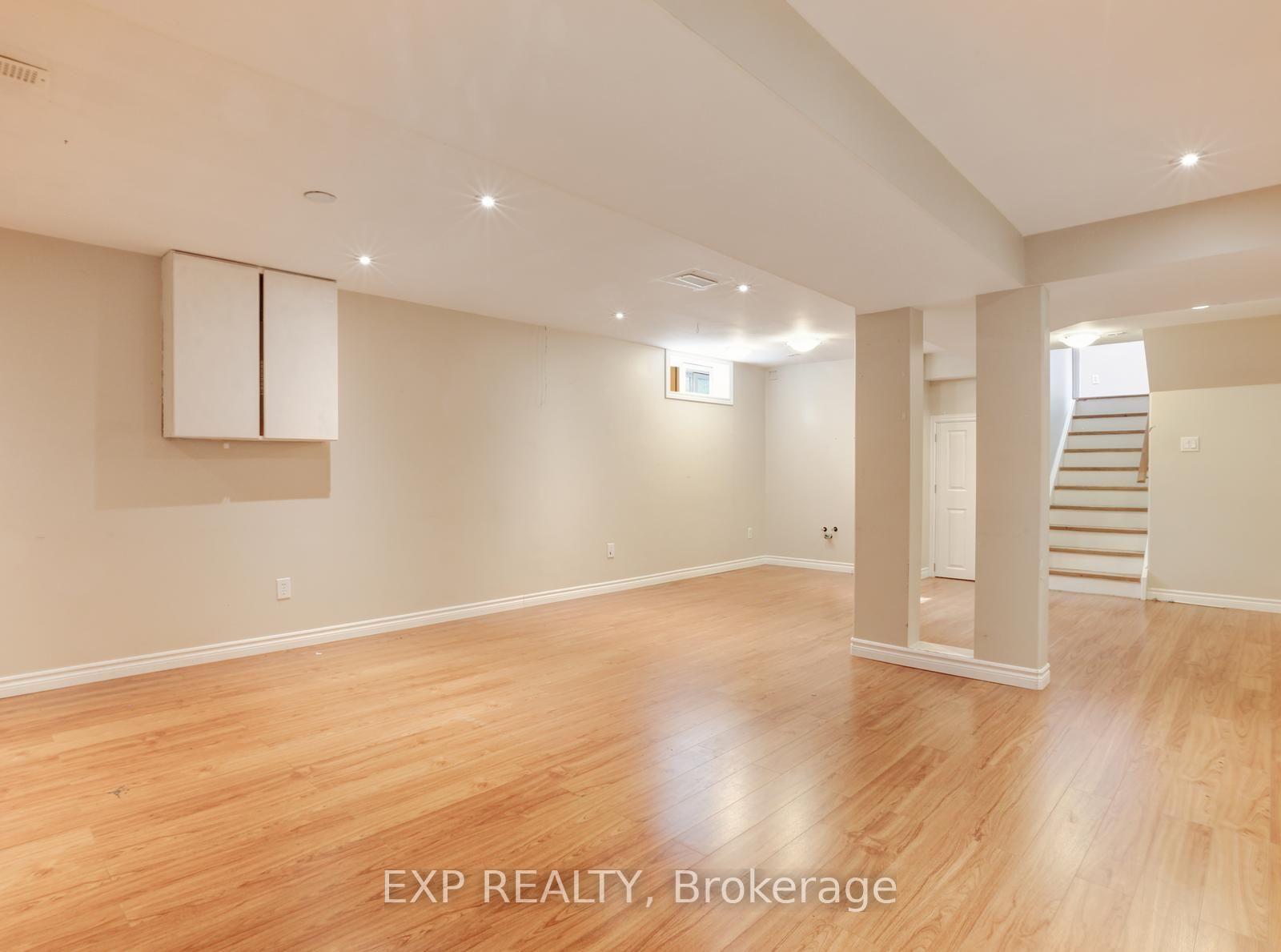 Photo 43 of 163 Daimler Drive, Kitchener, Idlewood — HOMEH