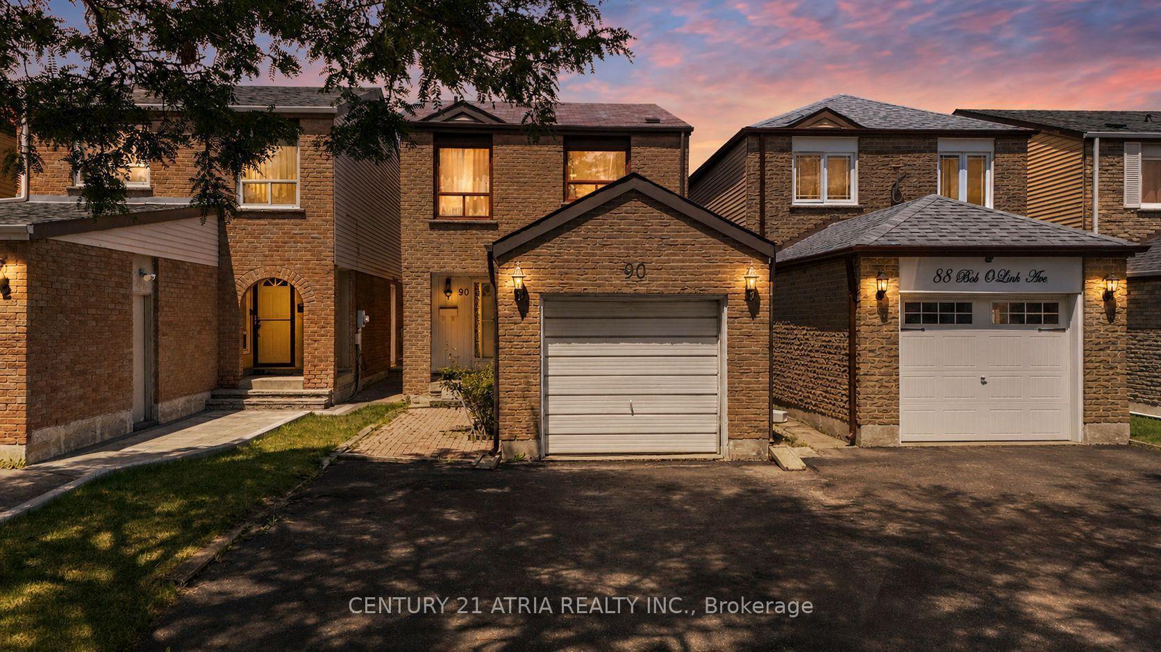 Photo 2 of 90 Bob O'Link Avenue, Vaughan, Glen Shields — HOMEH