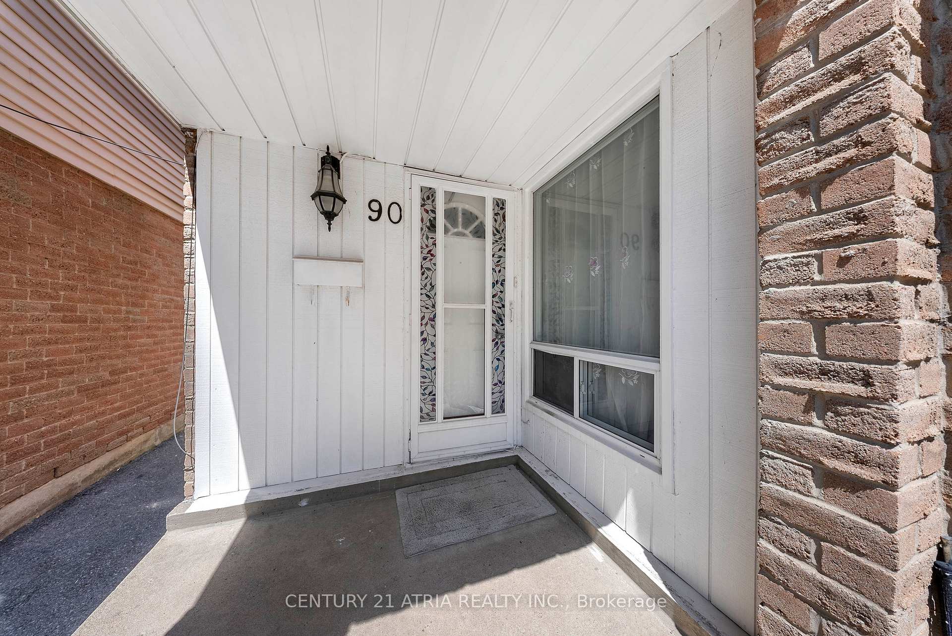Photo 3 of 90 Bob O'Link Avenue, Vaughan, Glen Shields — HOMEH