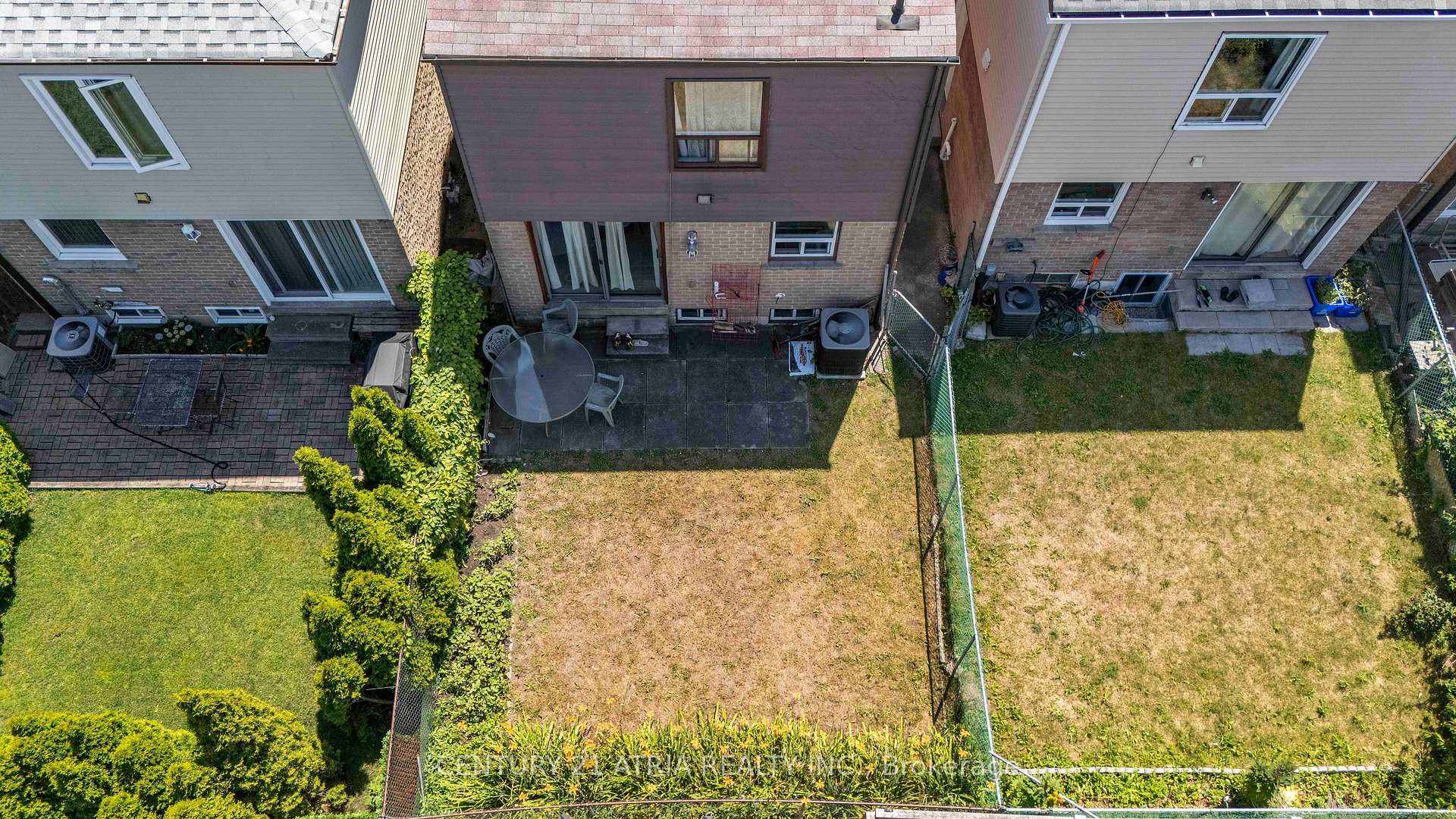 Photo 6 of 90 Bob O'Link Avenue, Vaughan, Glen Shields — HOMEH